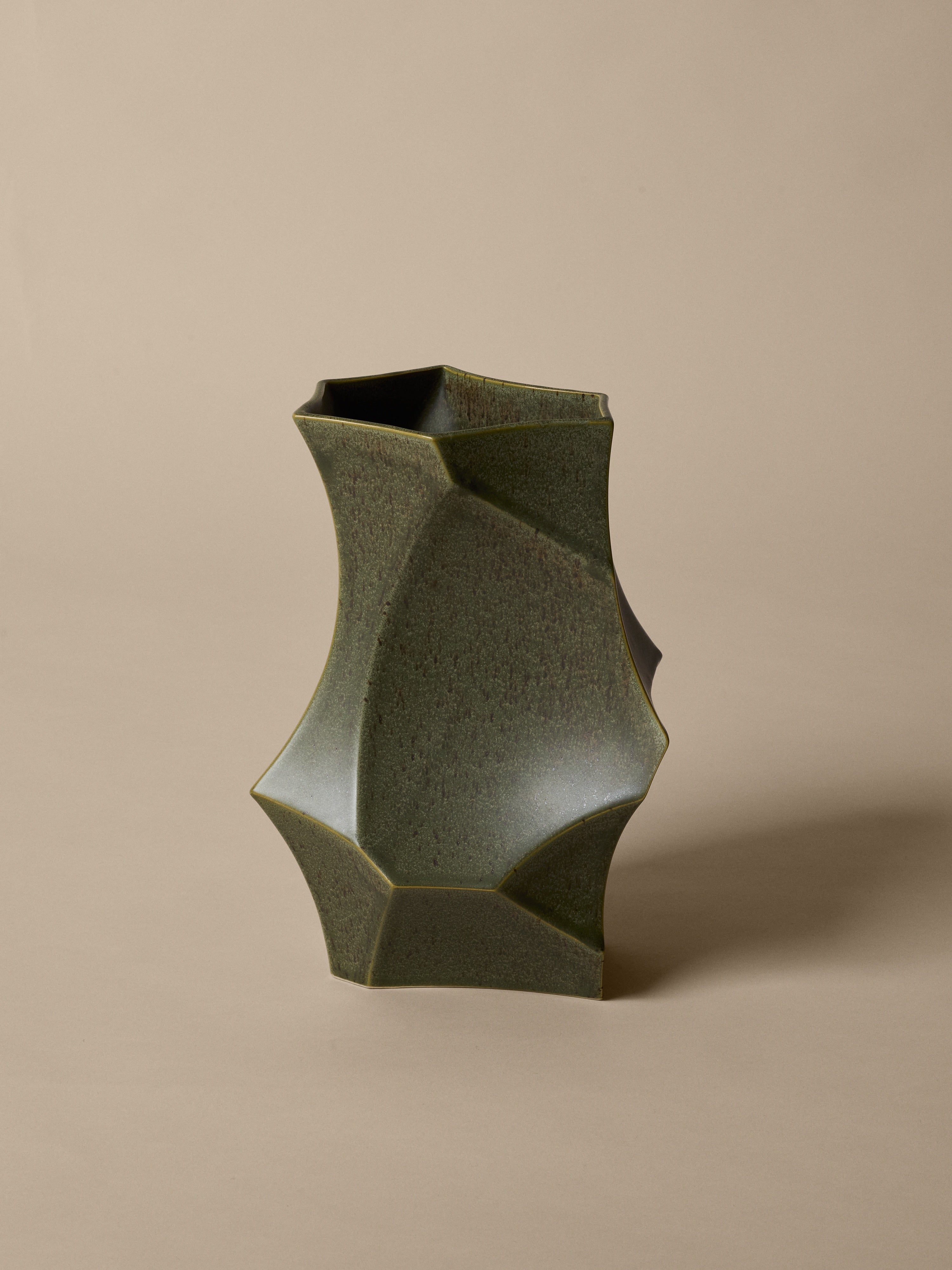 CUEVA vase green
