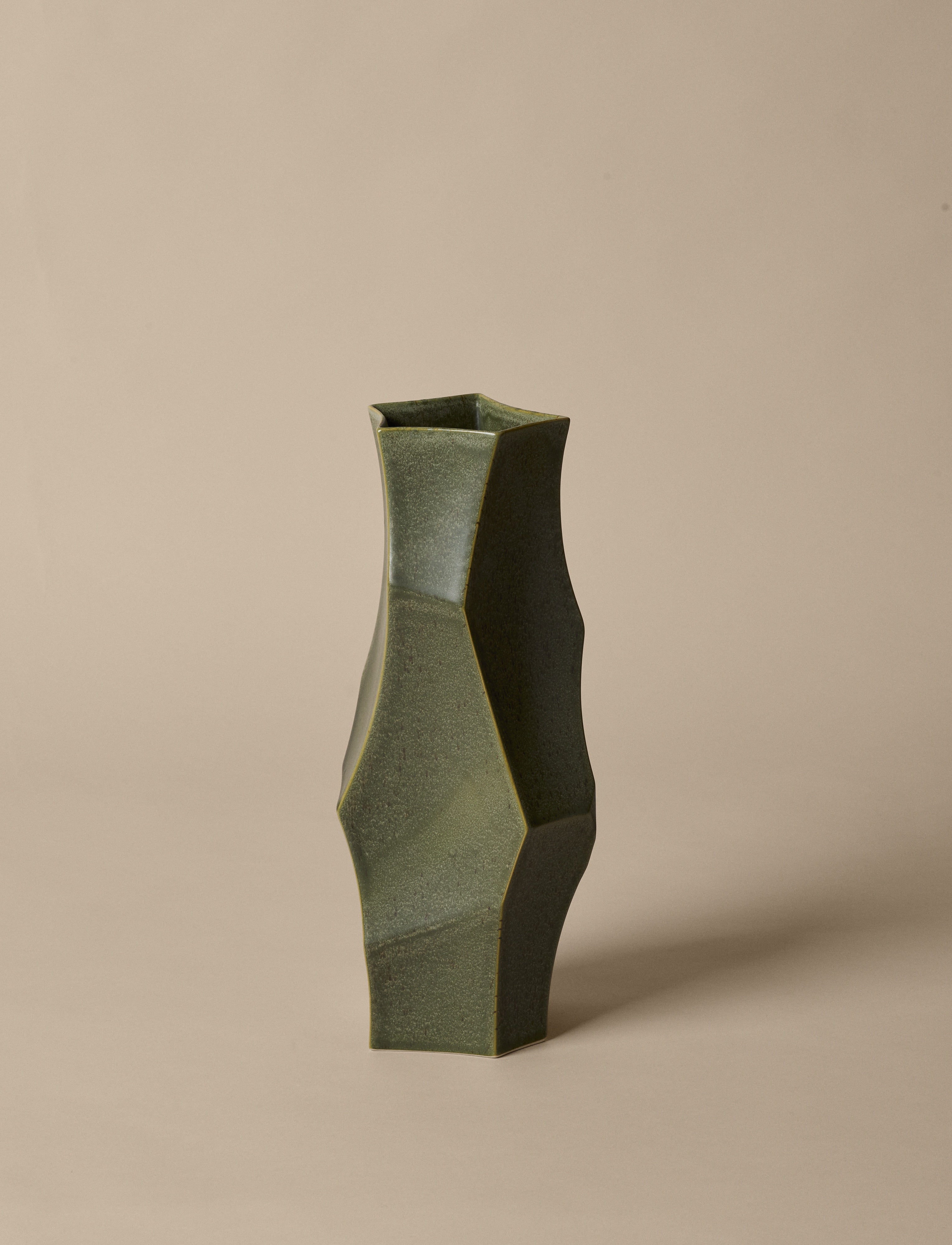CUEVA LONG Green Vase