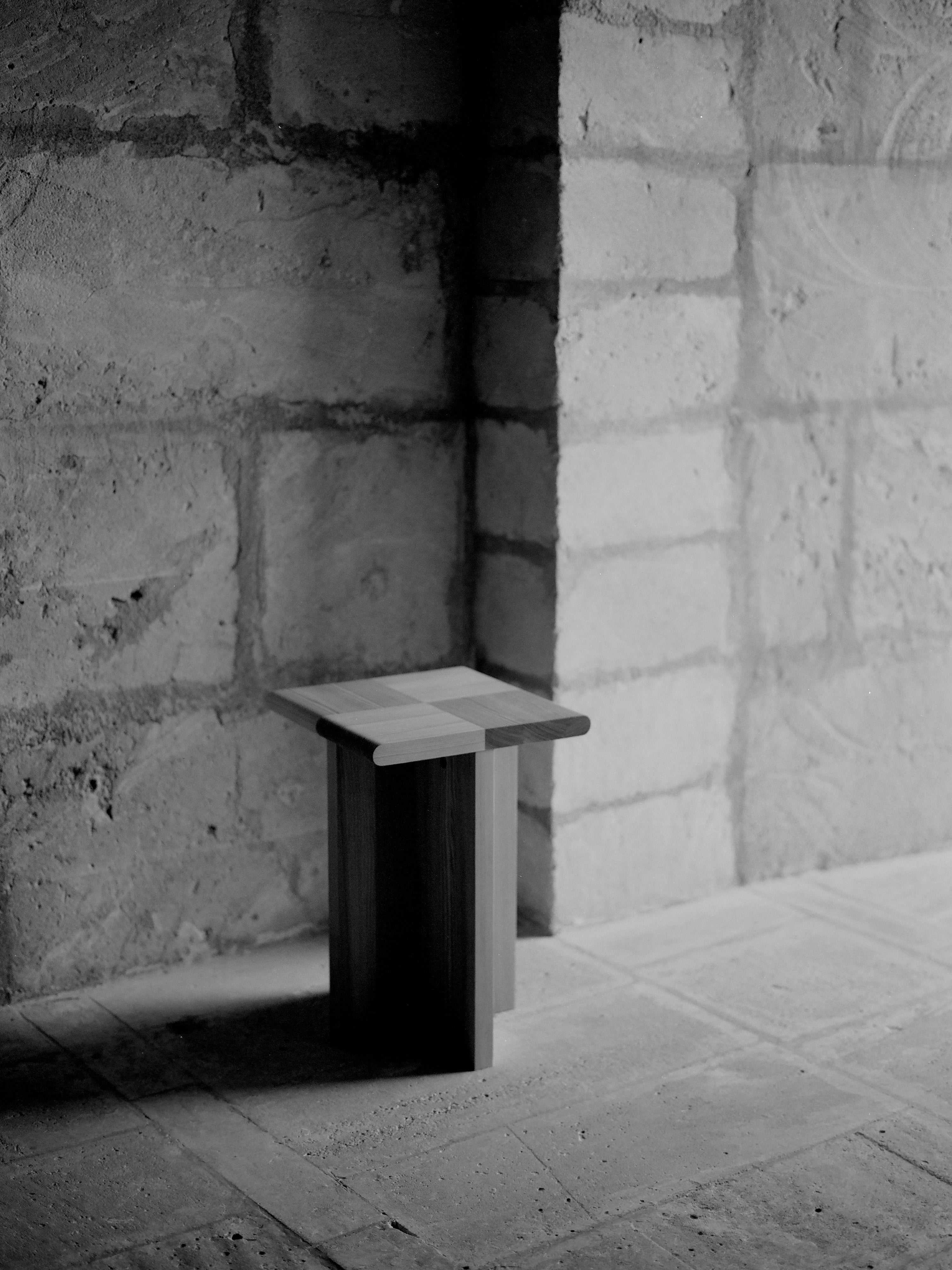 Beistelltisch SALA PIECE aus massivem Douglasienholz