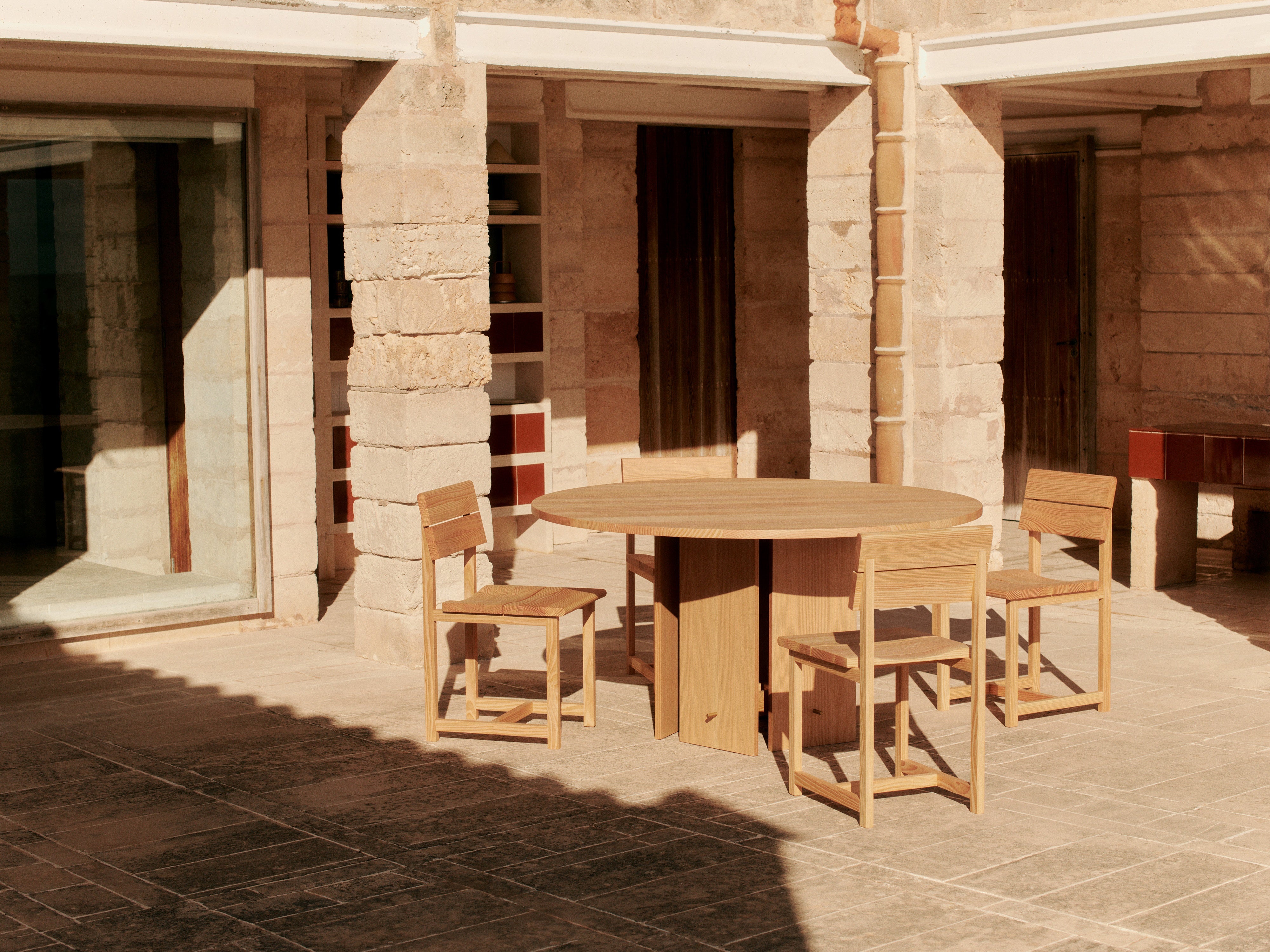 VIST lite chair in Douglas fir wood