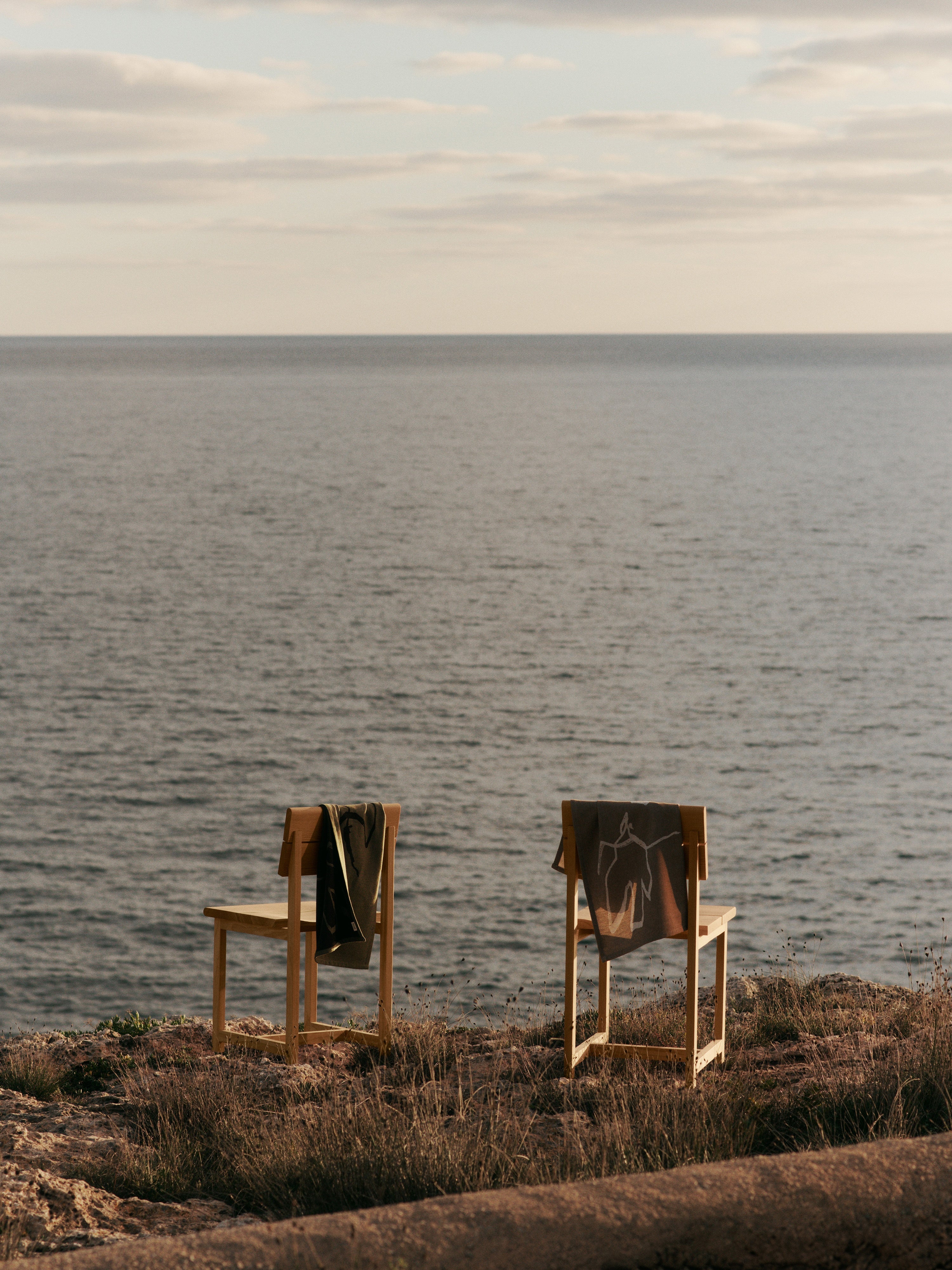 VIST lite chair in Douglas fir wood