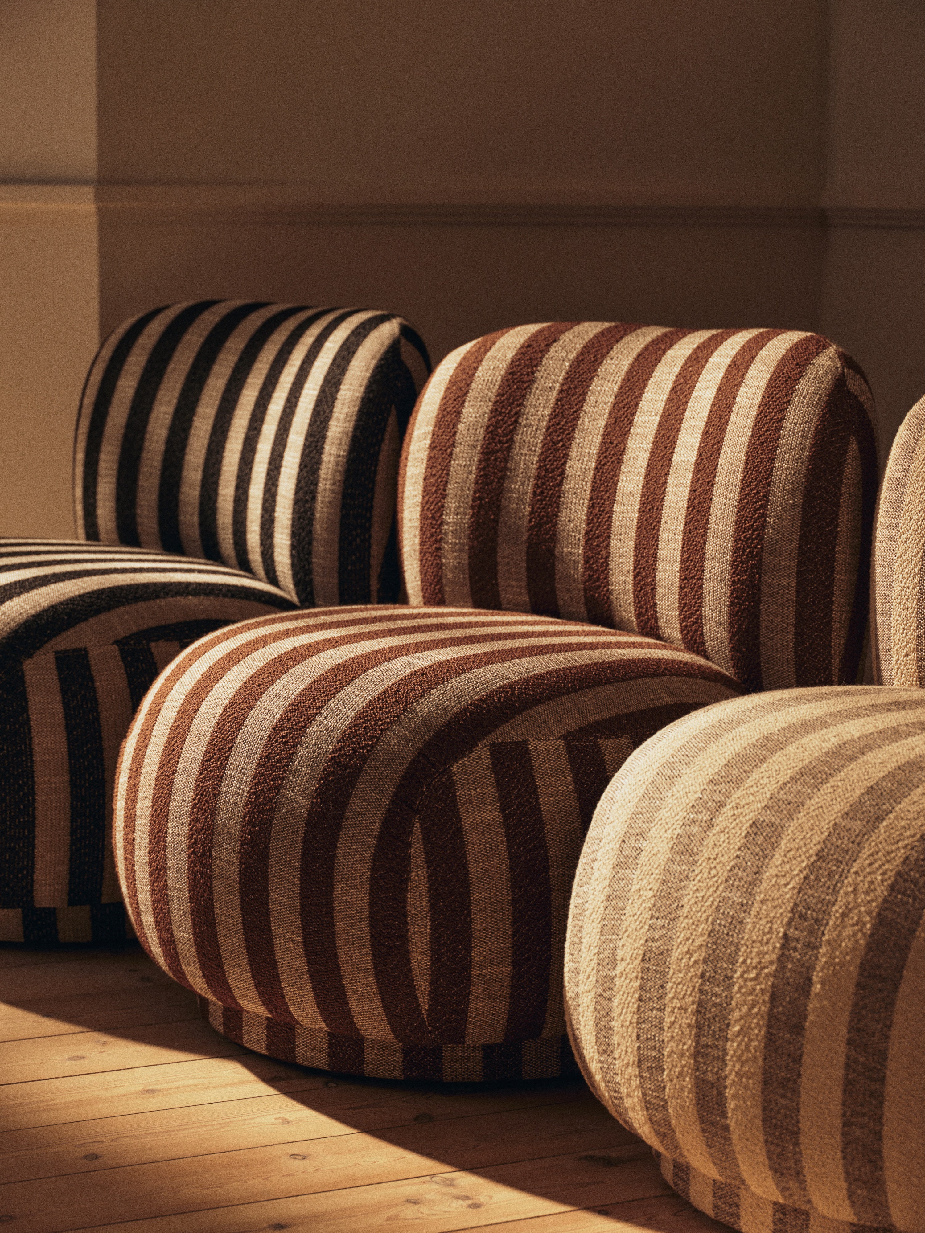 RICO PICCOLO Armchair Louisiana Black with Sand