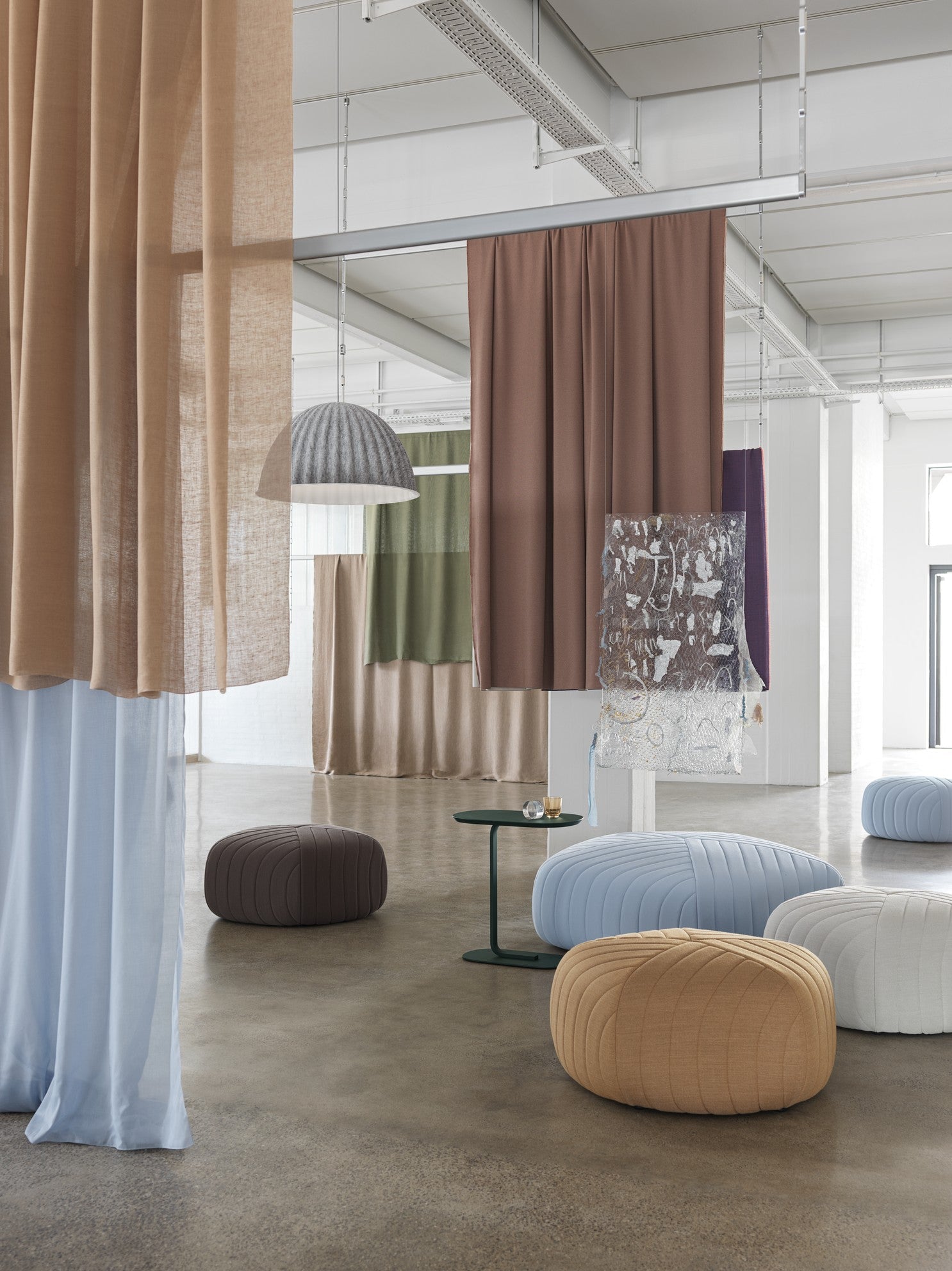 Pendelleuchte UNDER THE BELL grau