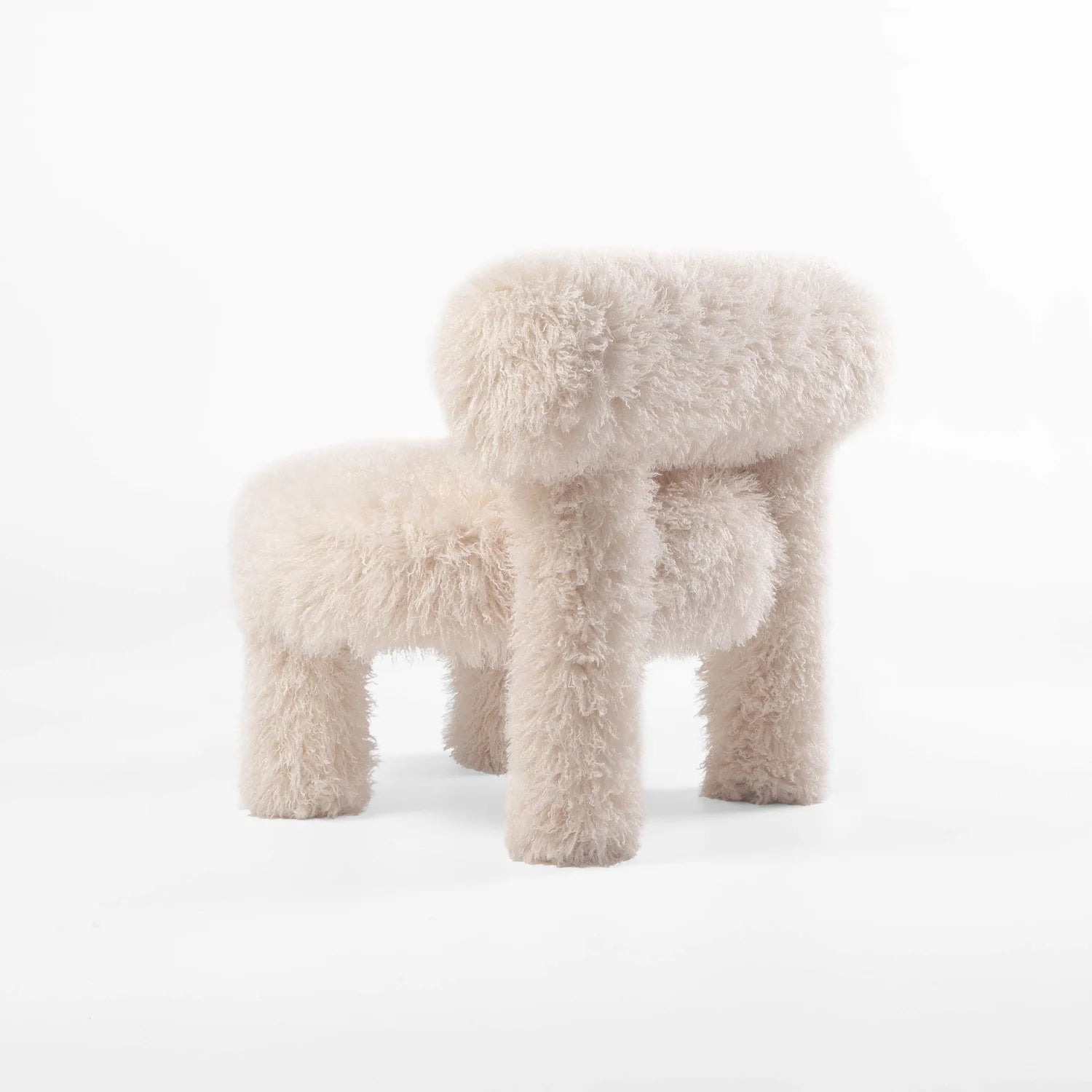 GROPIUS CS1 Armchair - FLUFFY EDITION artificial fur