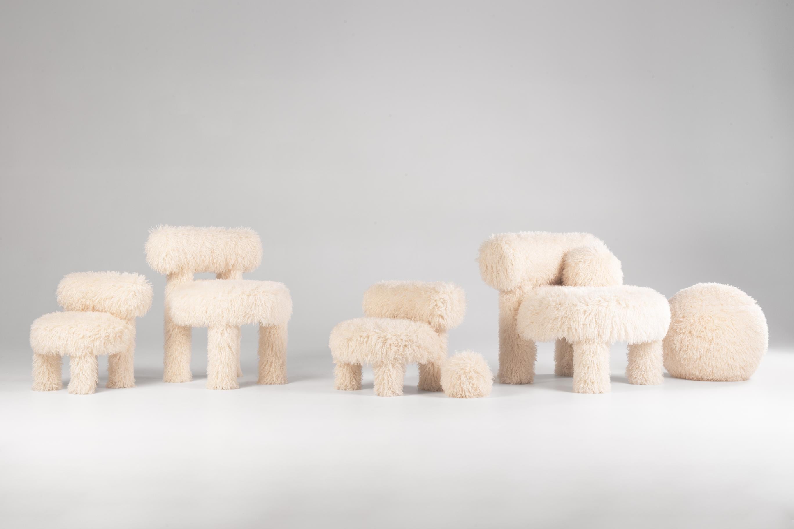 Stuhl GROPIUS CS1 - FLUFFY EDITION Kunstfell