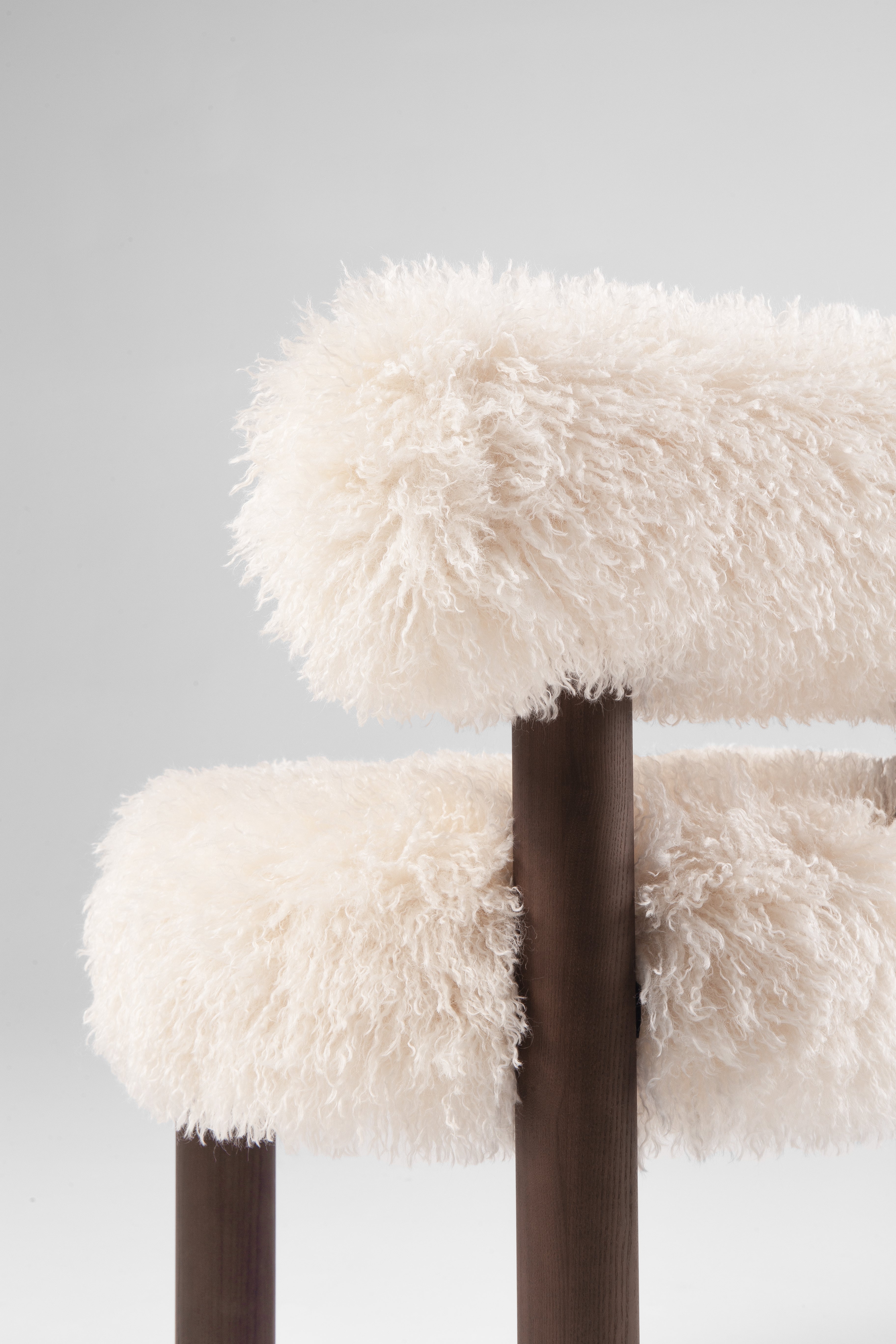 GROPIUS CS2 Chair - FLUFFY EDITION artificial fur