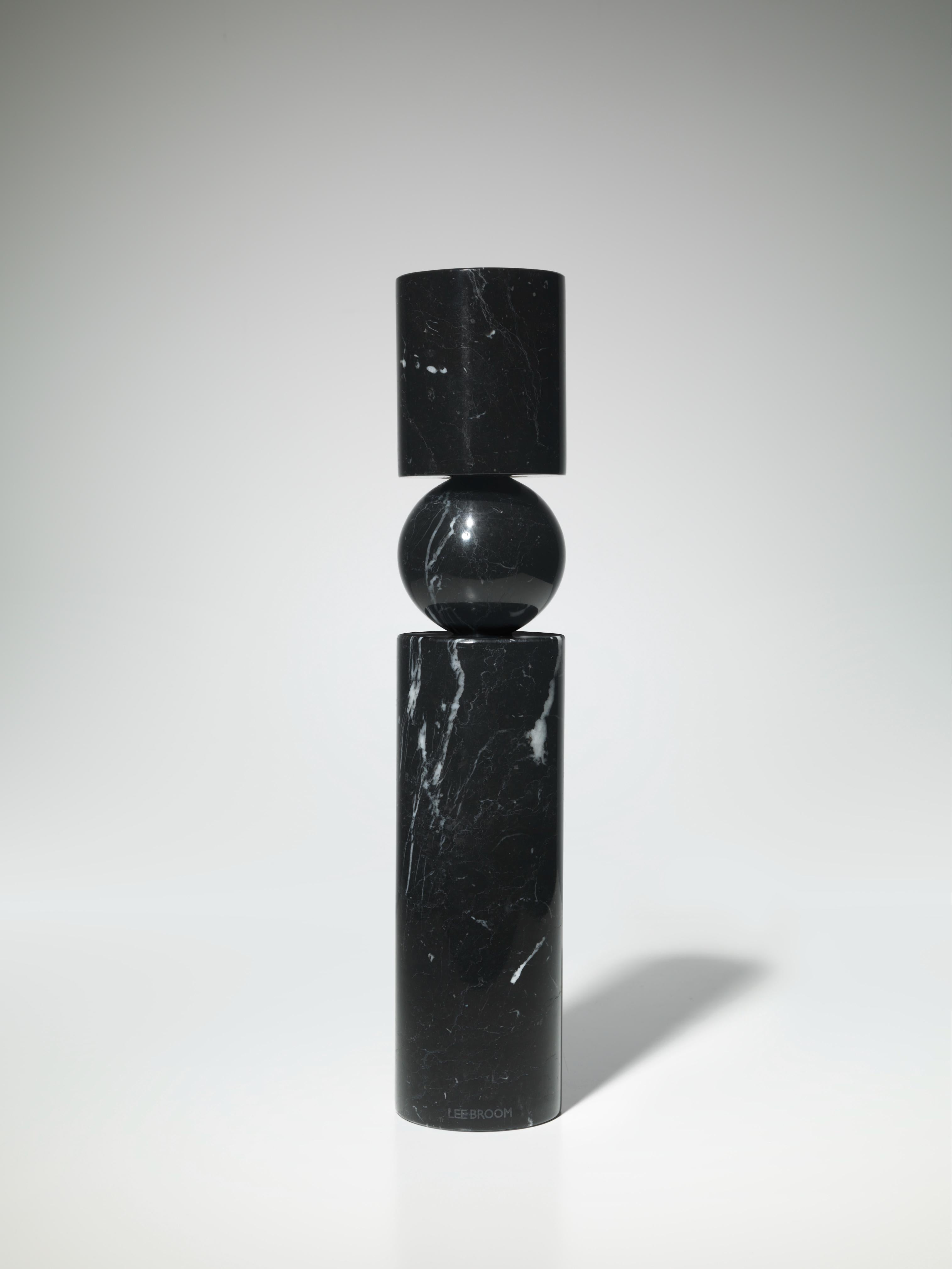 Kerzenhalter FULCRUM aus schwarzem Marmor