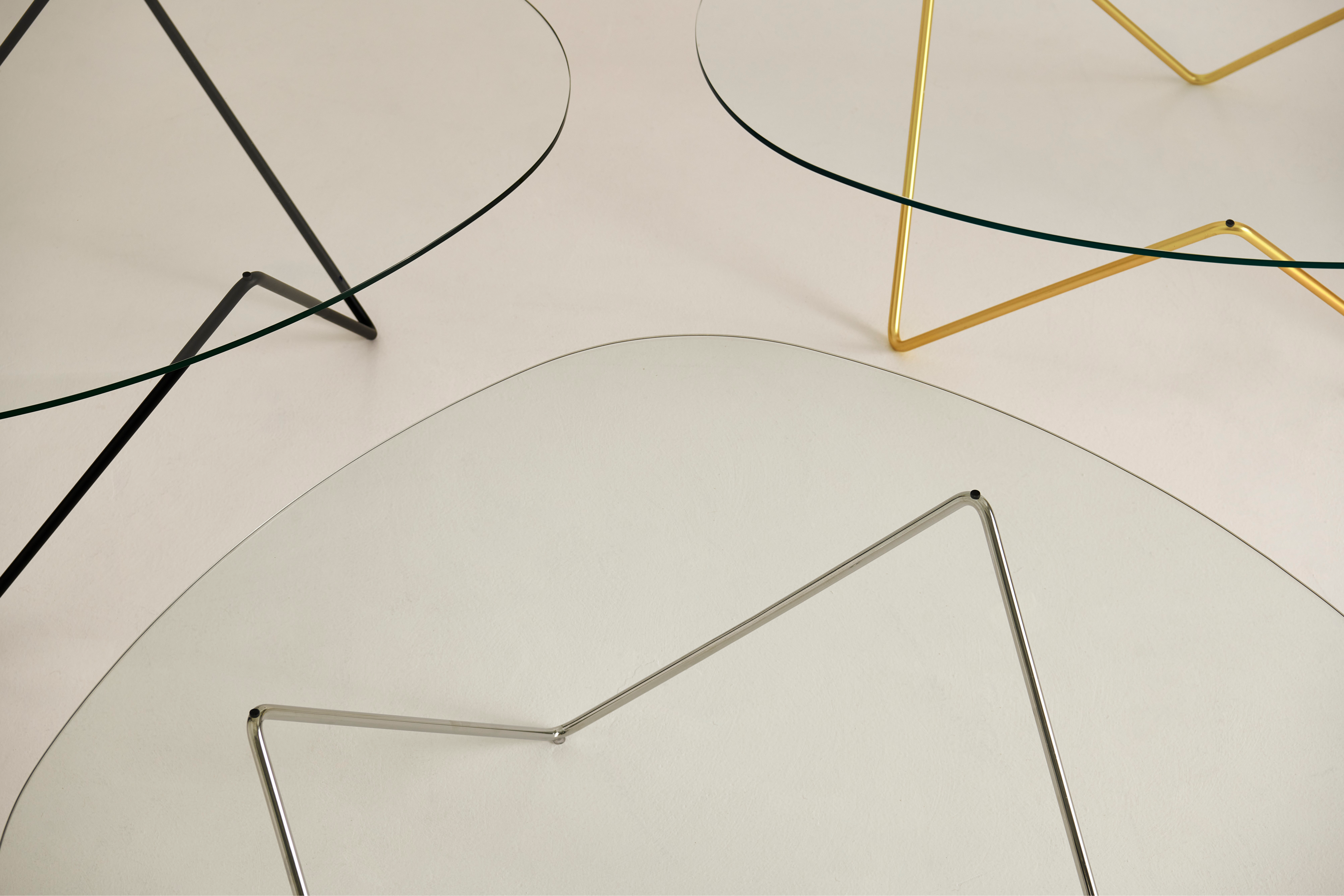 Kaffeetisch PEDRERA braunes Glas mit messingfarbenem Gestell