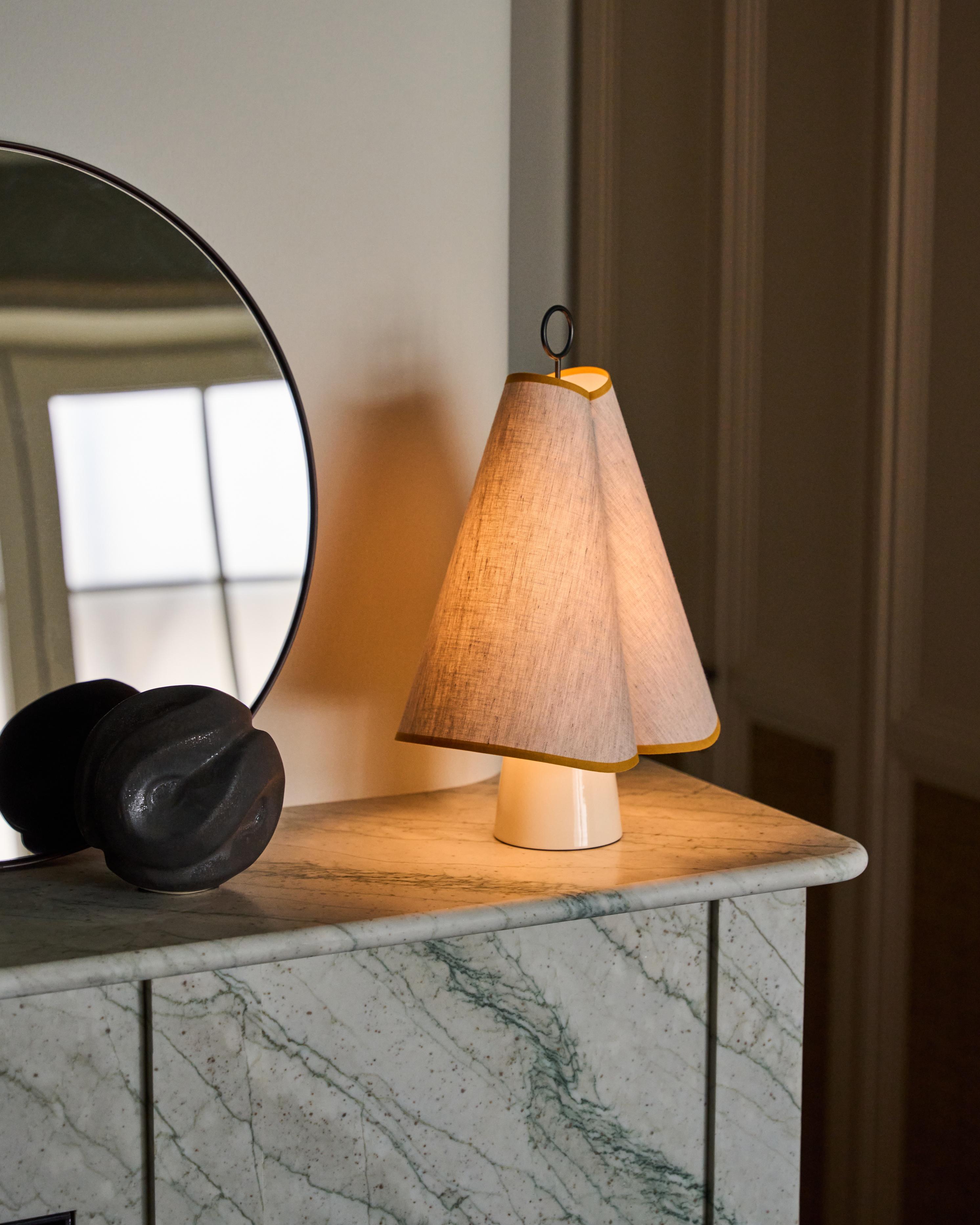 Portable lamp HORNBÆK white with yellow finish