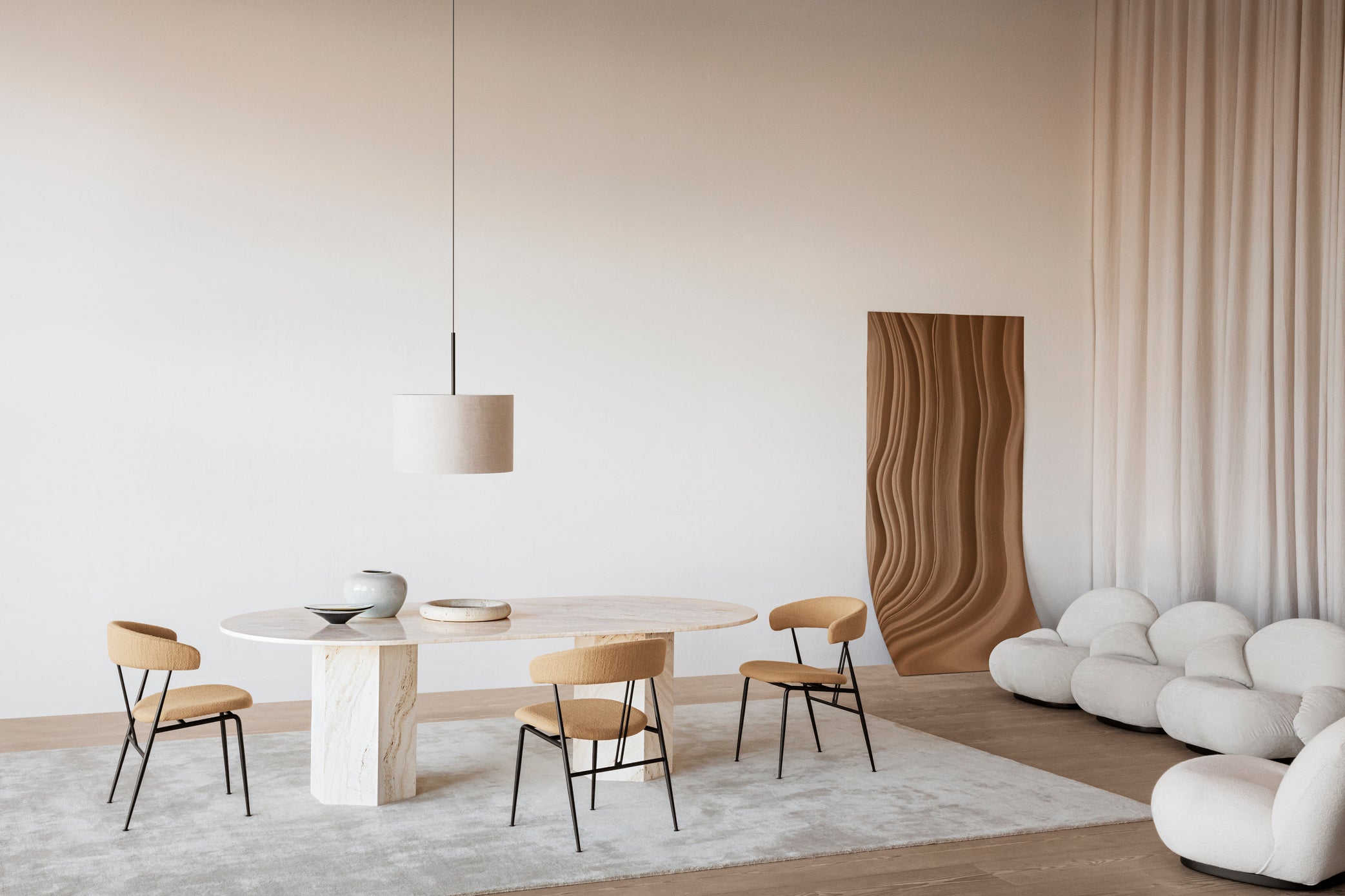 Tisch EPIC creme Travertin