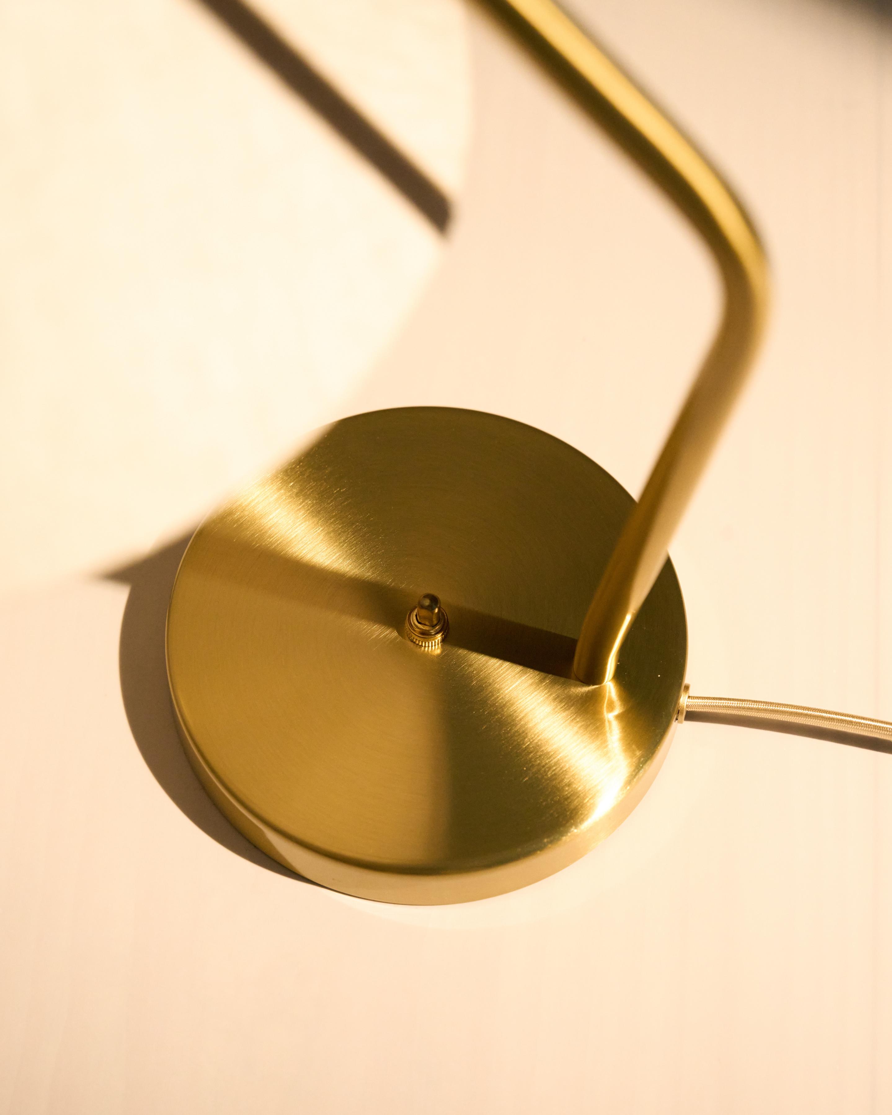 GRÄSHOPPA Table Lamp in Brass and Canvas