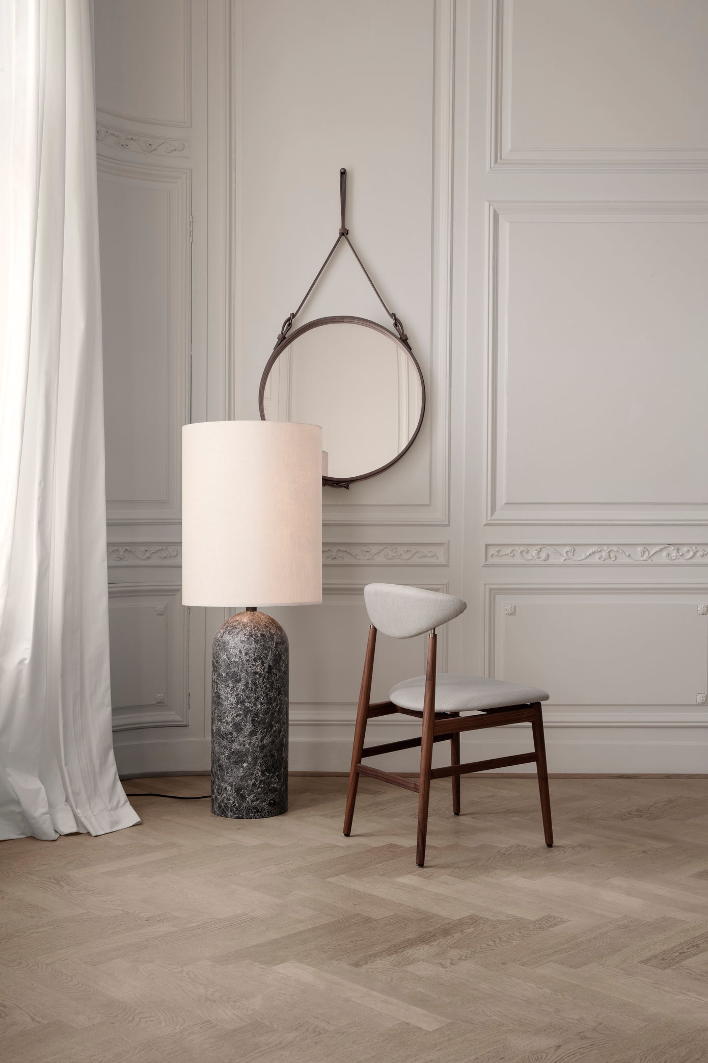 ADNET Round Mirror Brown Leather