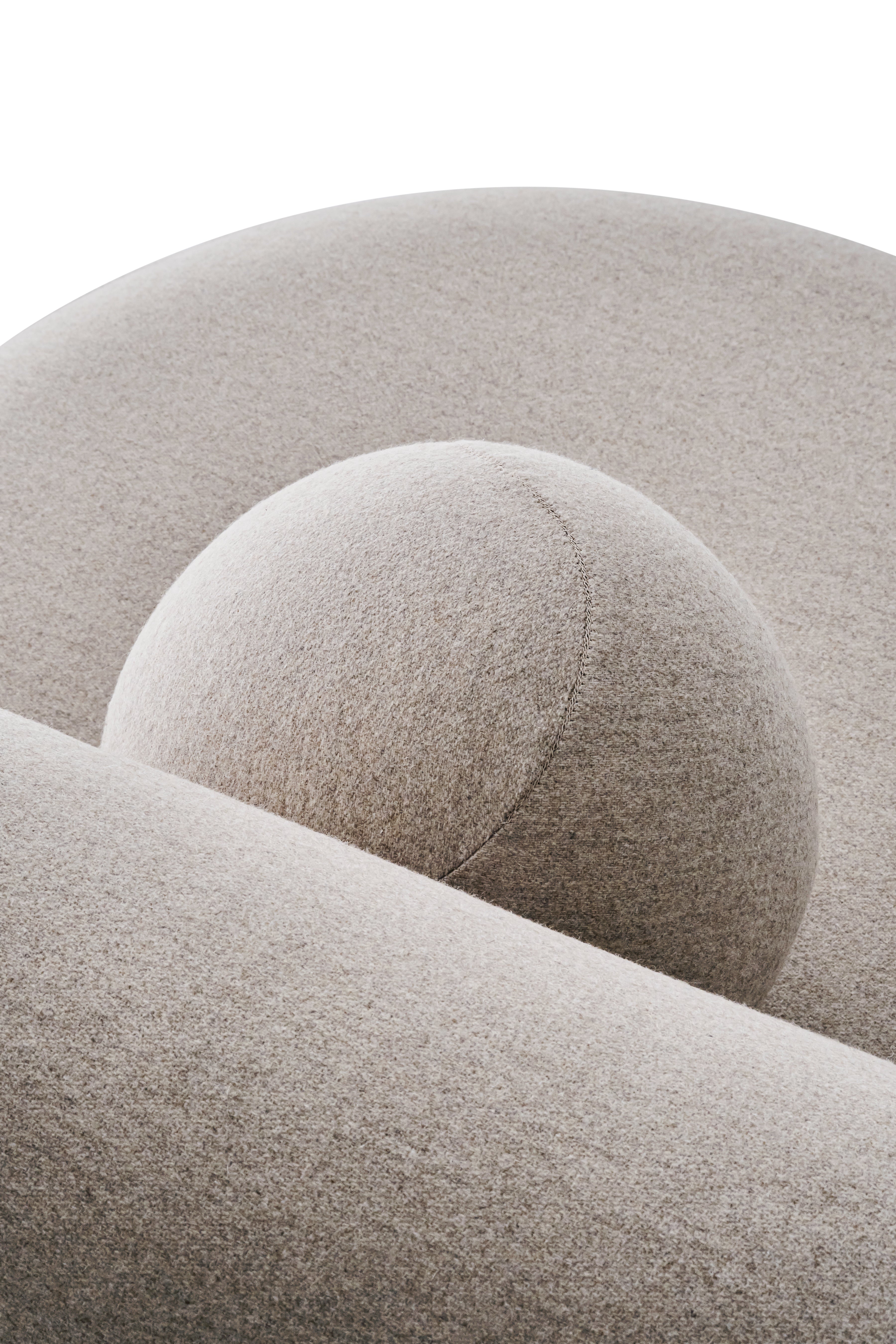 GROPIUS CS2 upholstered armchair with wooden base