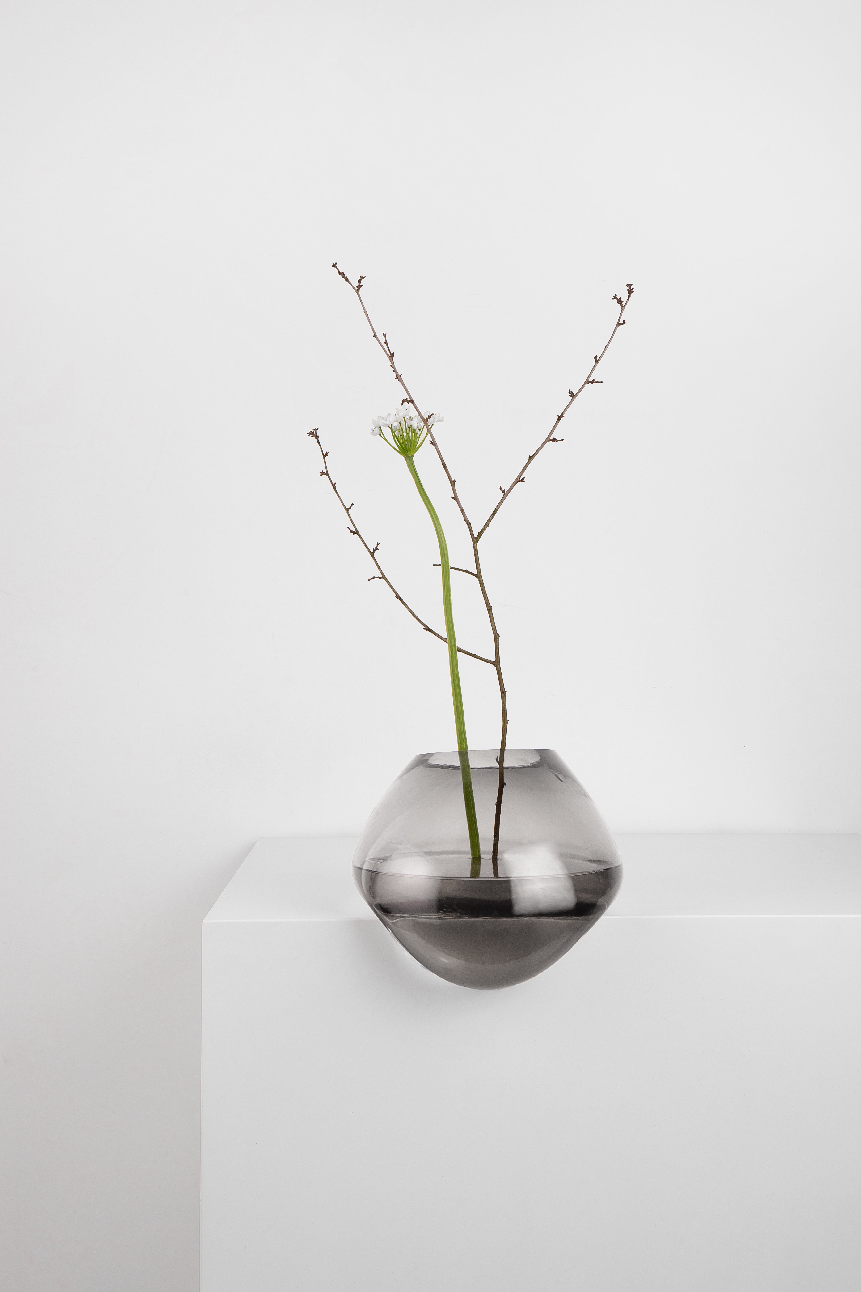 Vase GUTTA graues Glas