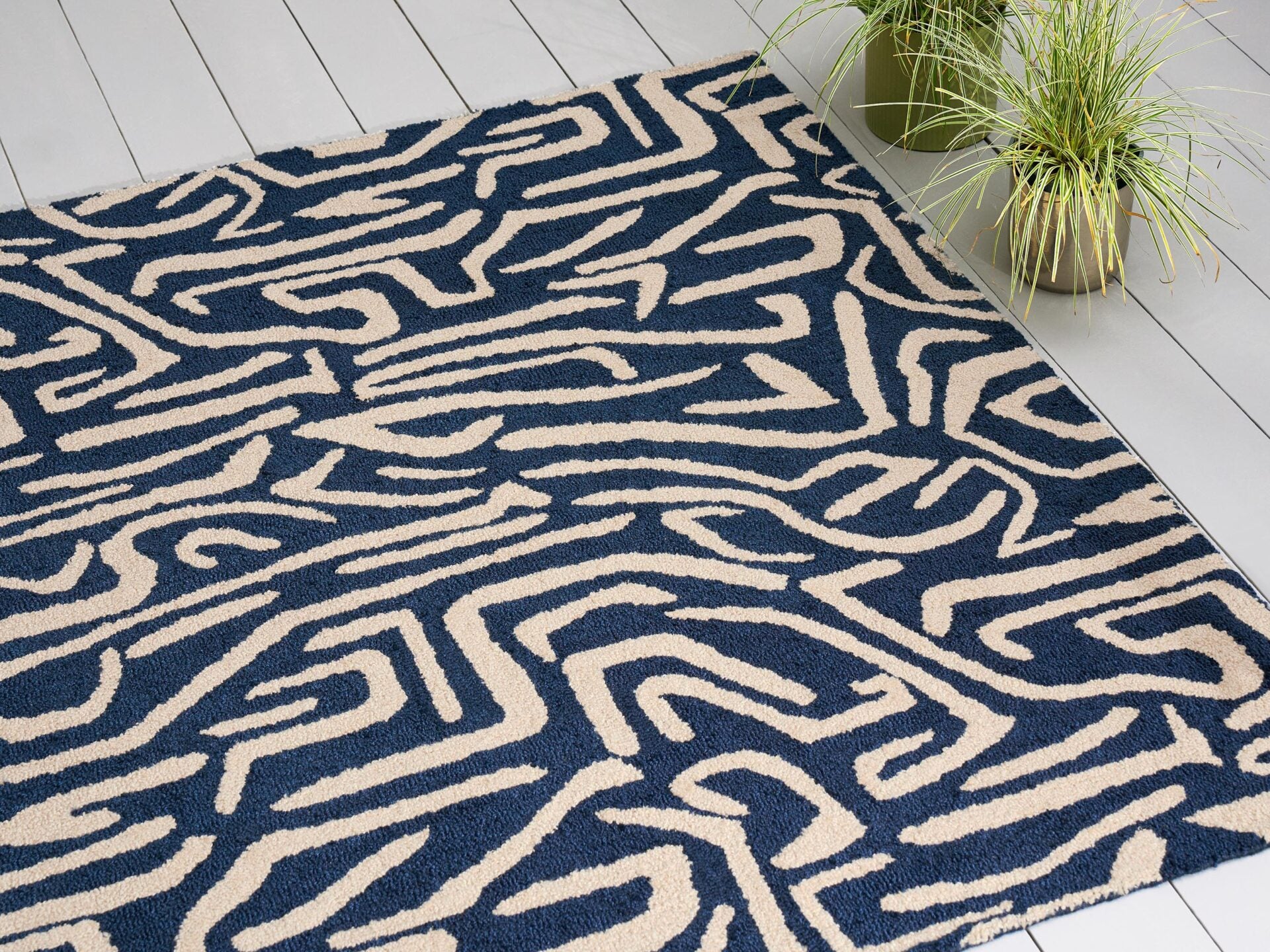 Melodic beige and navy blue rug