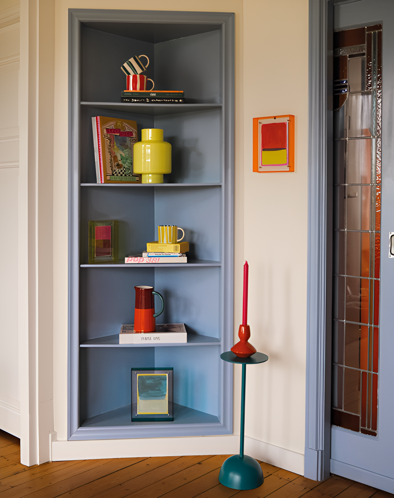 Linda side table. X unc orange