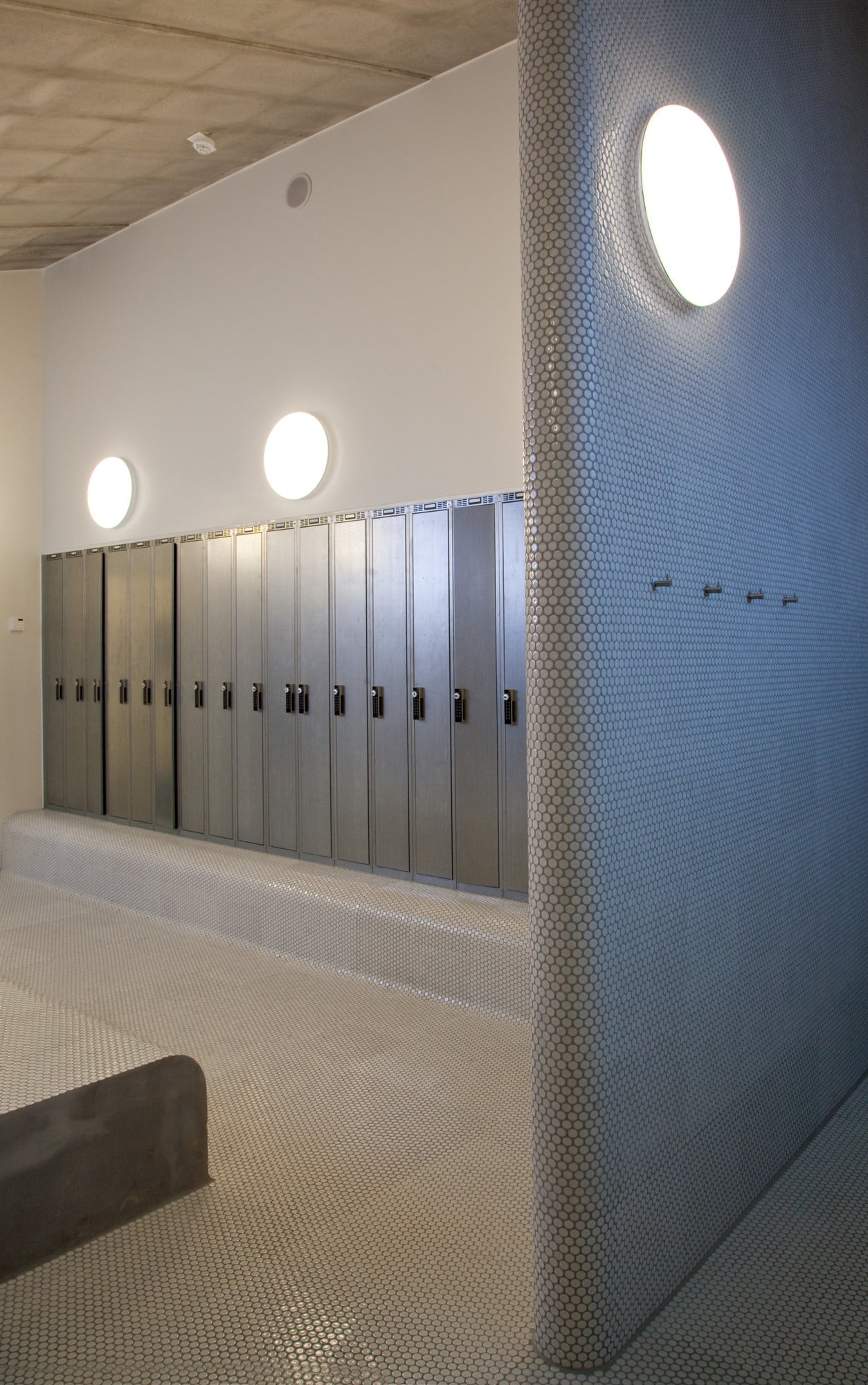 SILVERBACK opal ceiling light