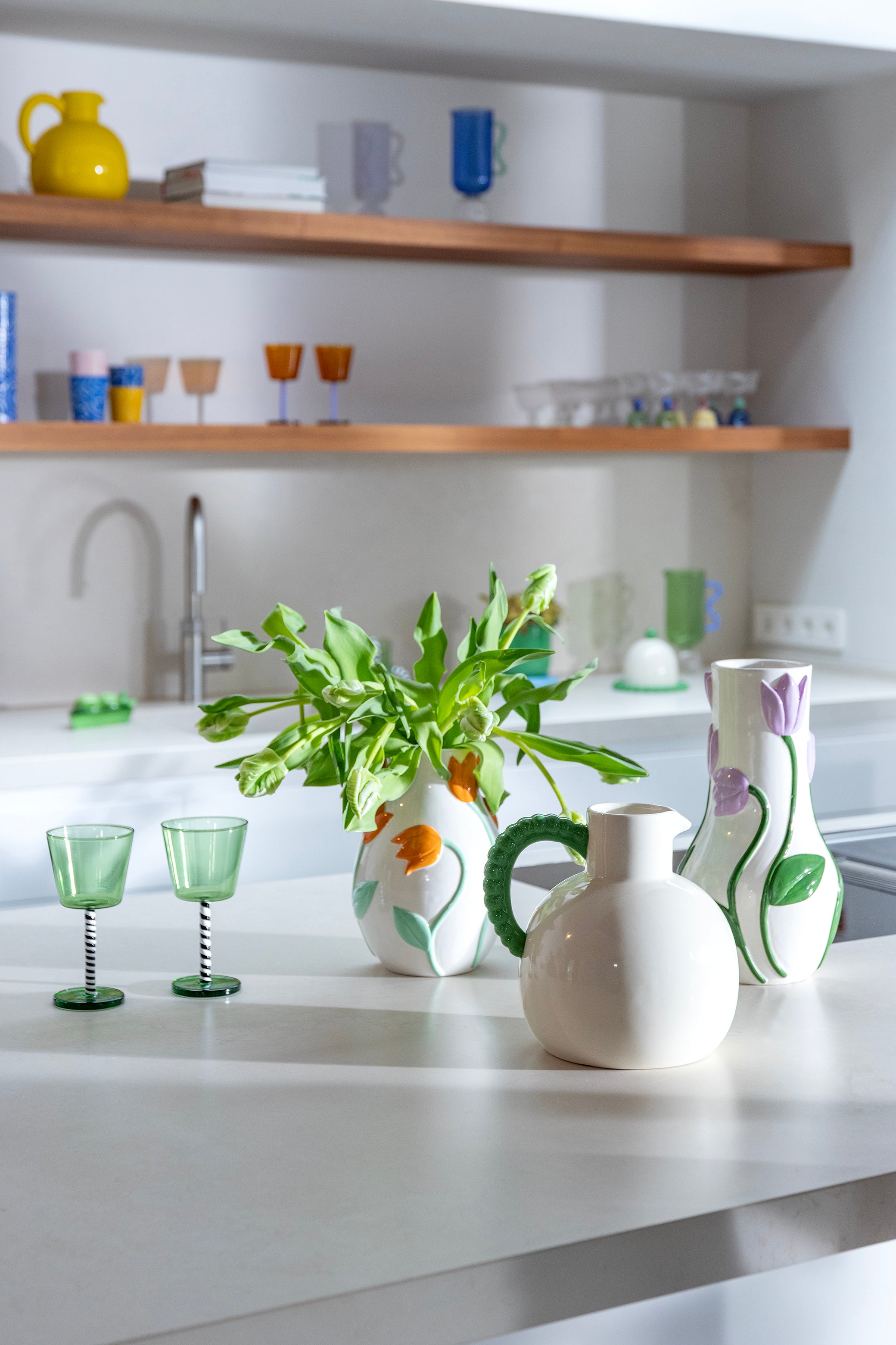 Kanne PERLE cremefarben mit grünem Griff