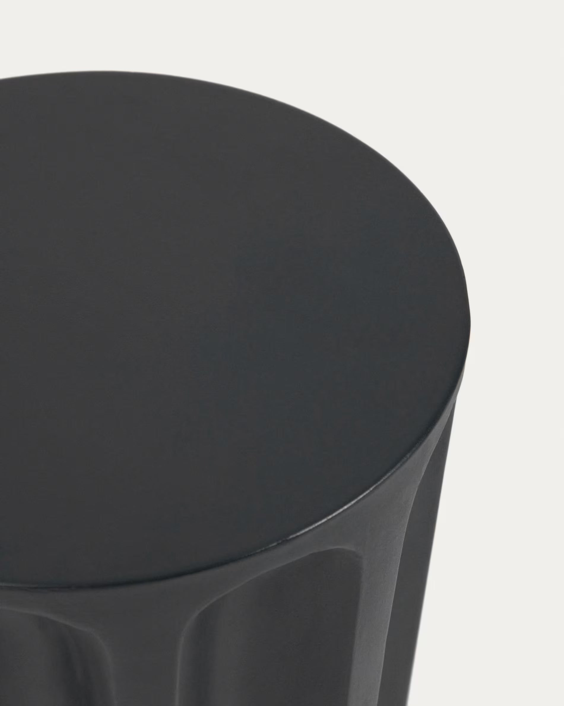VILANDRA black garden table