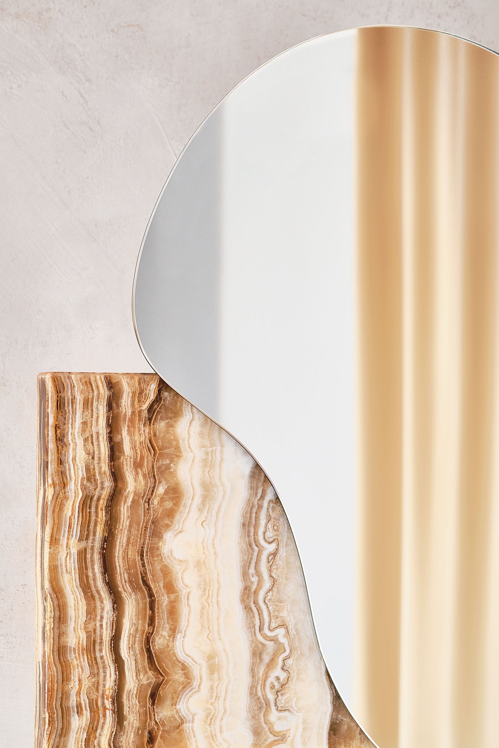 LUSTRO LAKE 4 - LIMITED EDITION Onyx