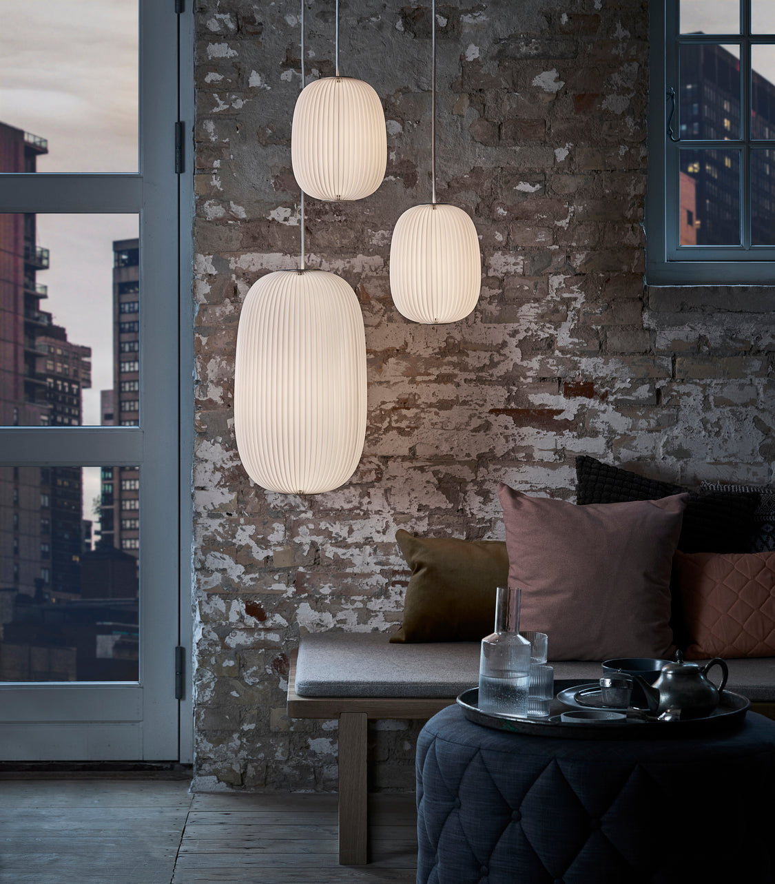 Pendelleuchte MODELL 133 LAMELLA 2 weiß mit goldener Veredelung