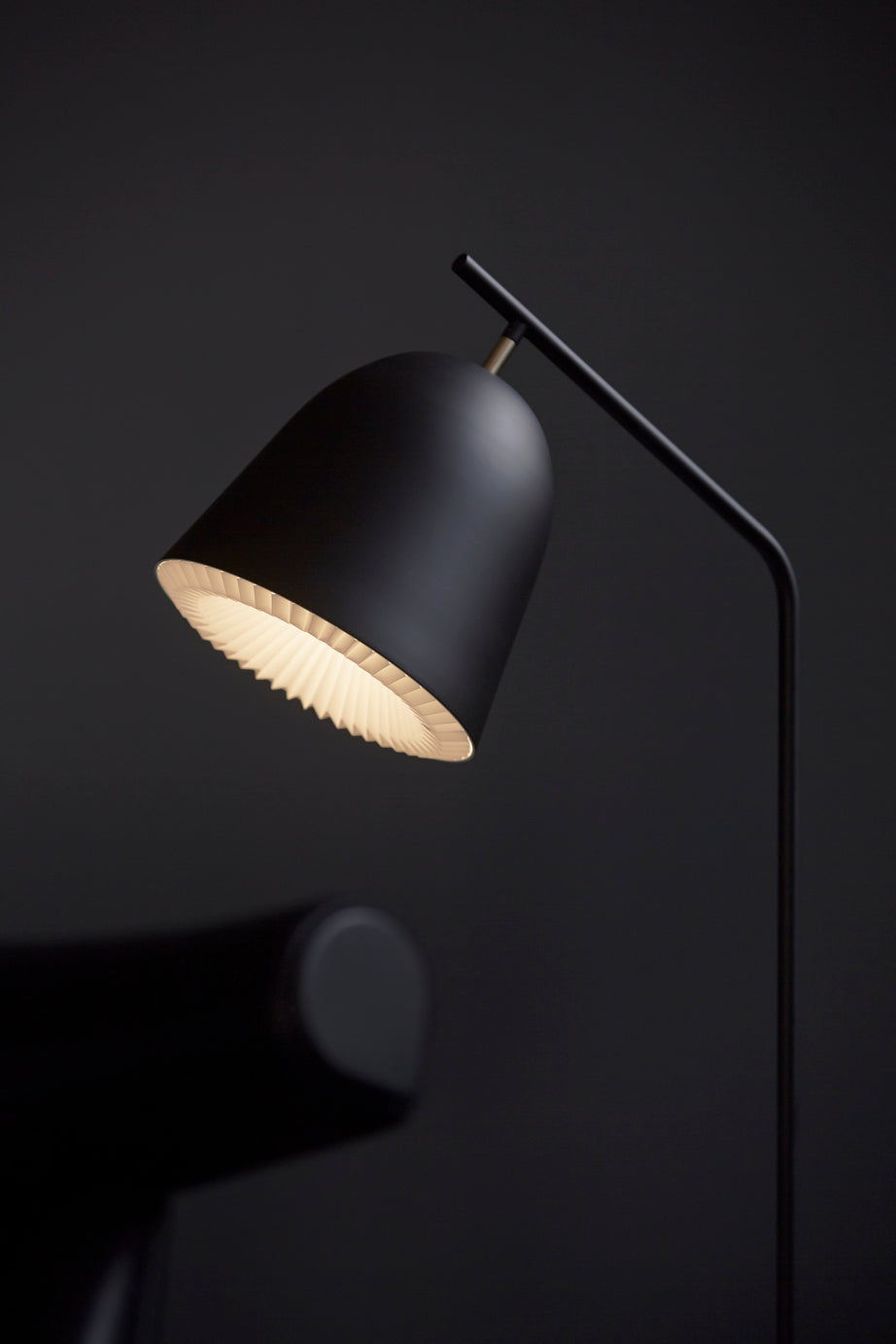 Floor lamp MODEL 355 CASHÉ black