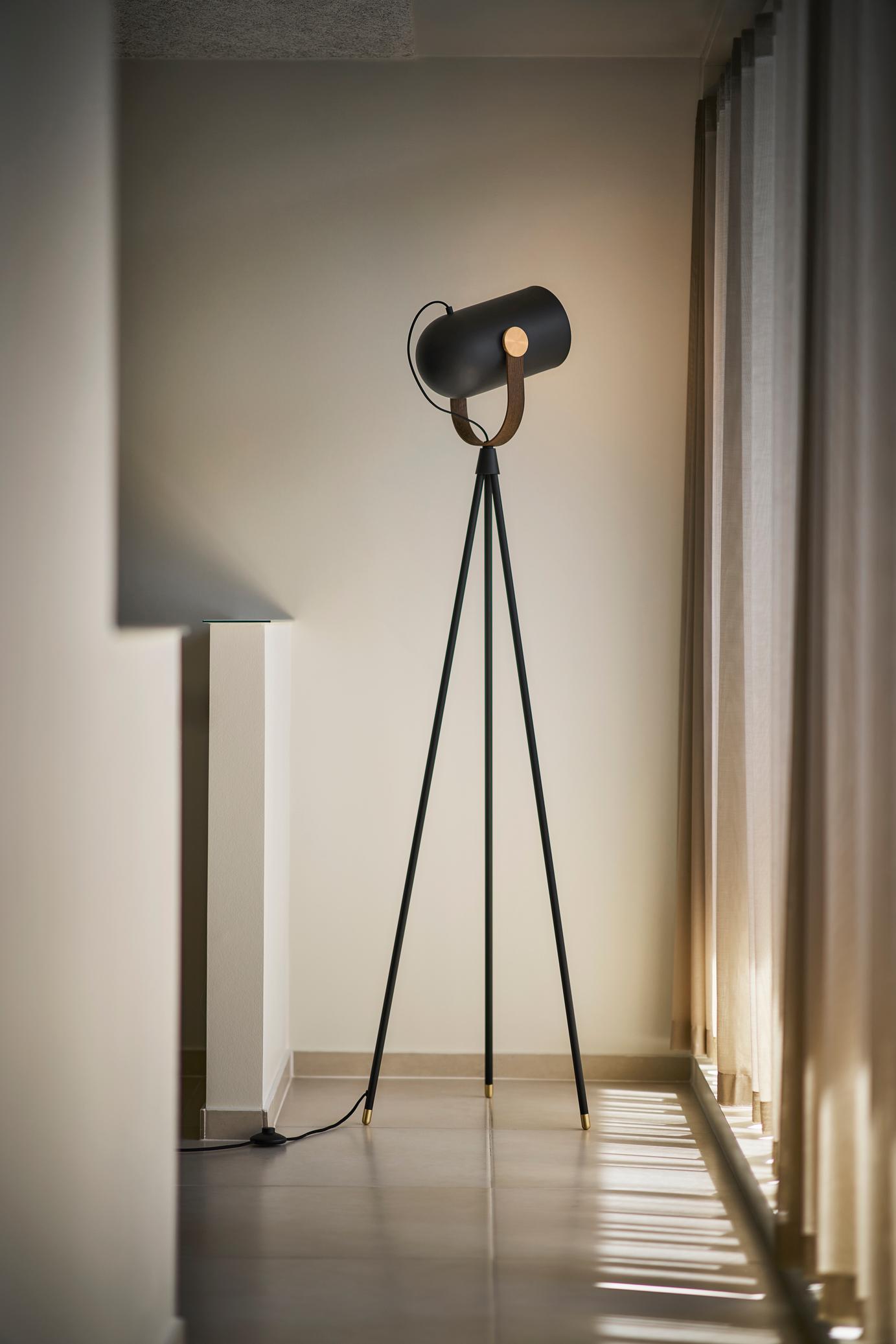 Floor lamp MODEL 362 CARRONADE II black with gold