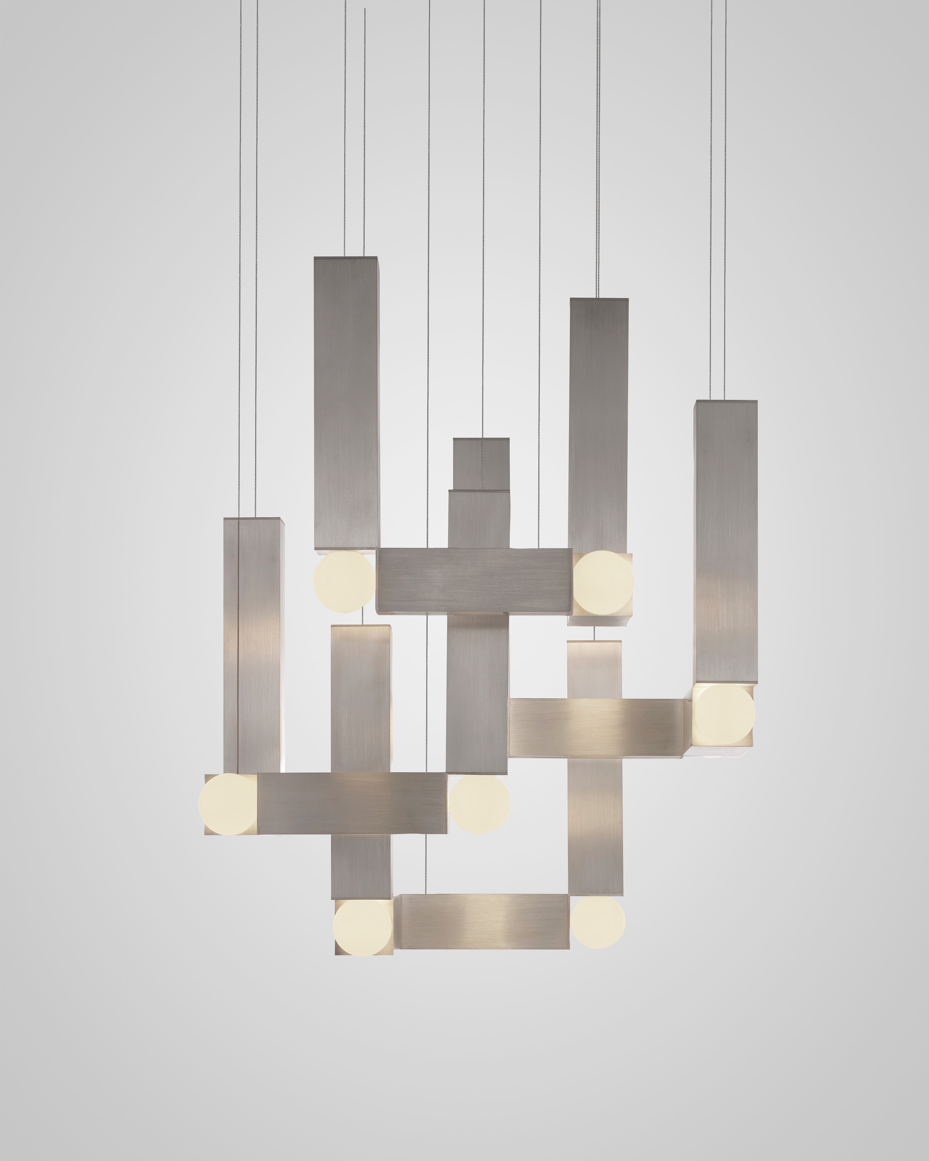 Pendelleuchte VESPER QUATTRO mit opalisiertem Schirm und silbernem Finish