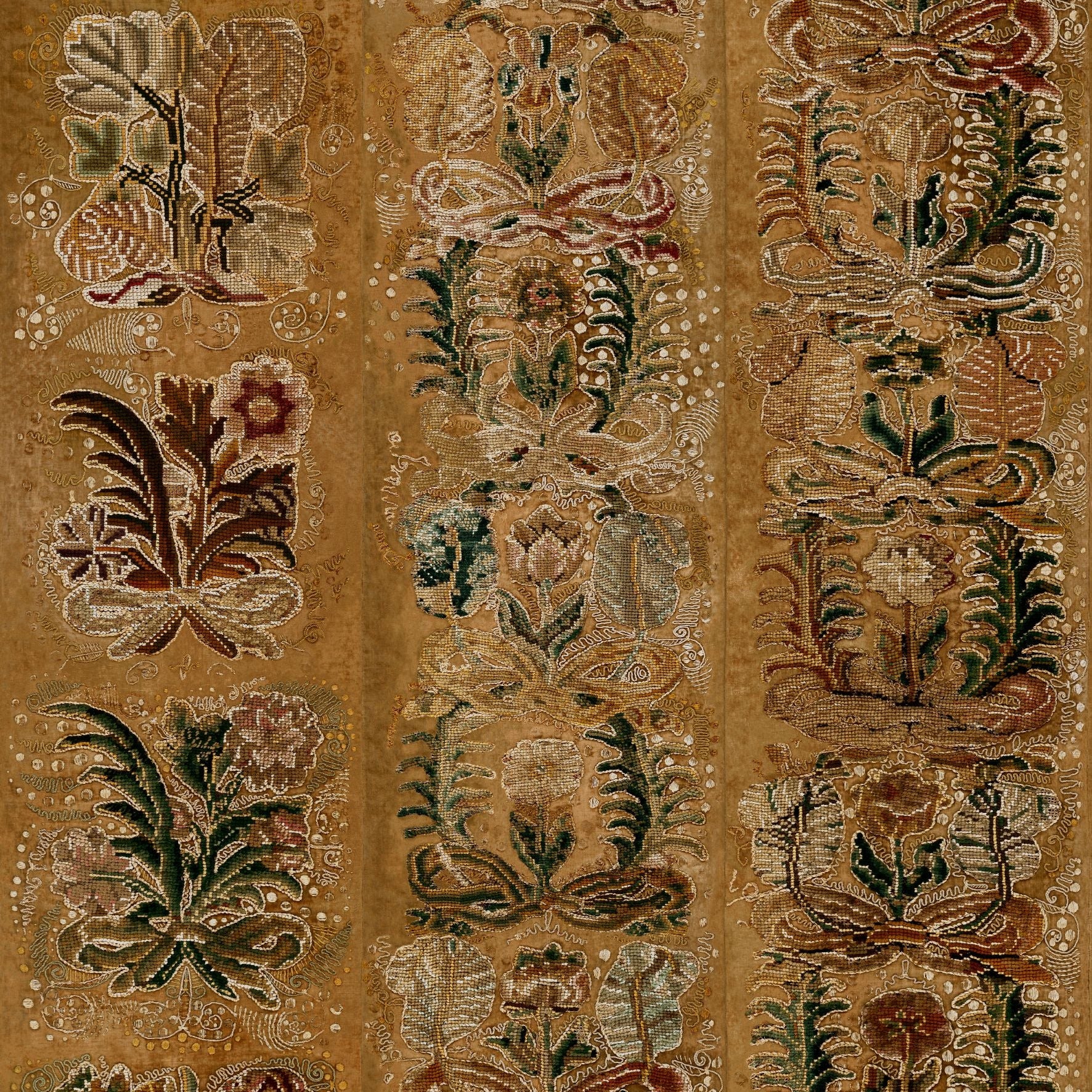 Textile wallpaper with a plant motif ORNAMENT dark gold with green