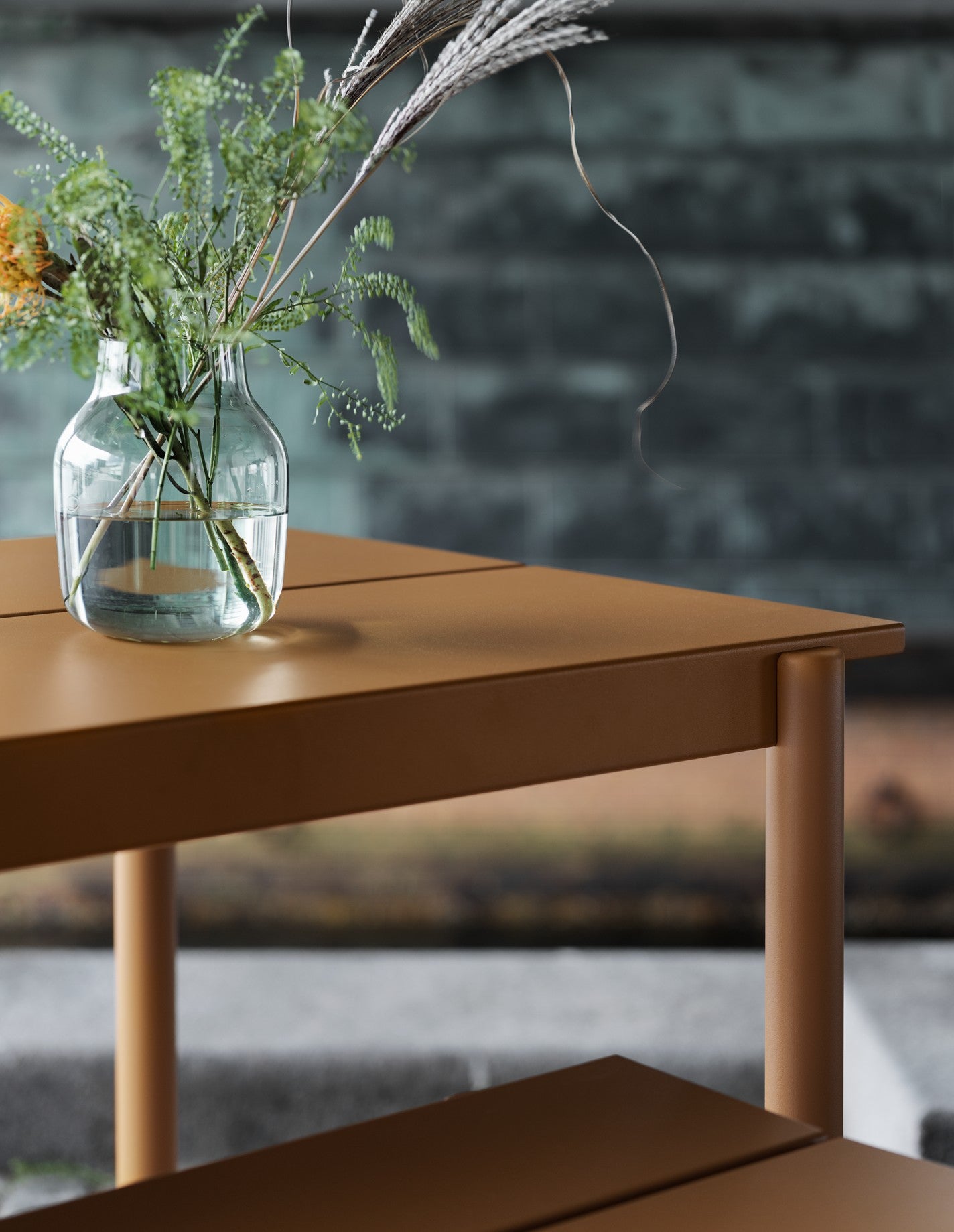 Tisch für den Außenbereich LINEAR orange Stahl