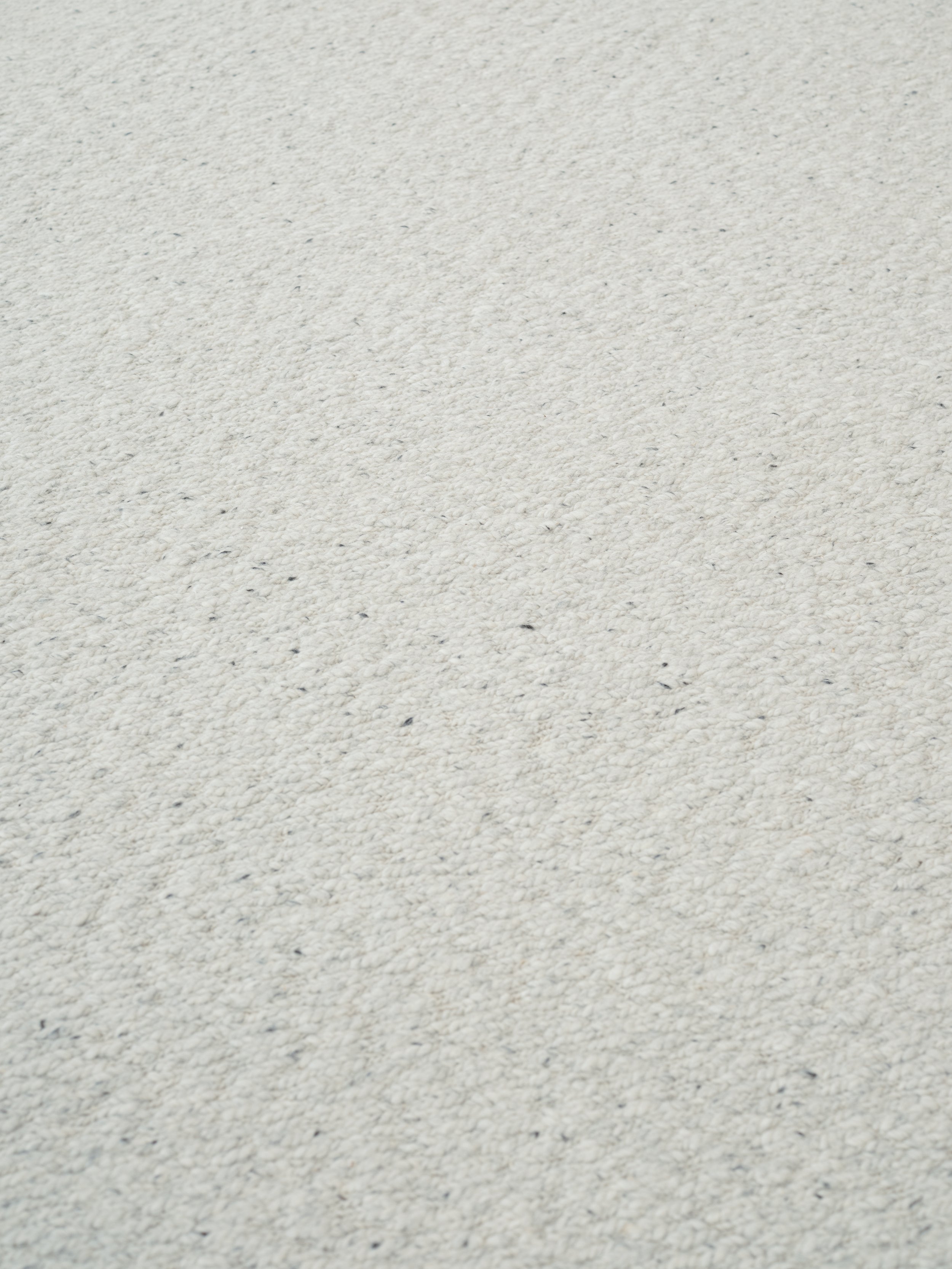 BLONDE MAZE rug in gray-beige
