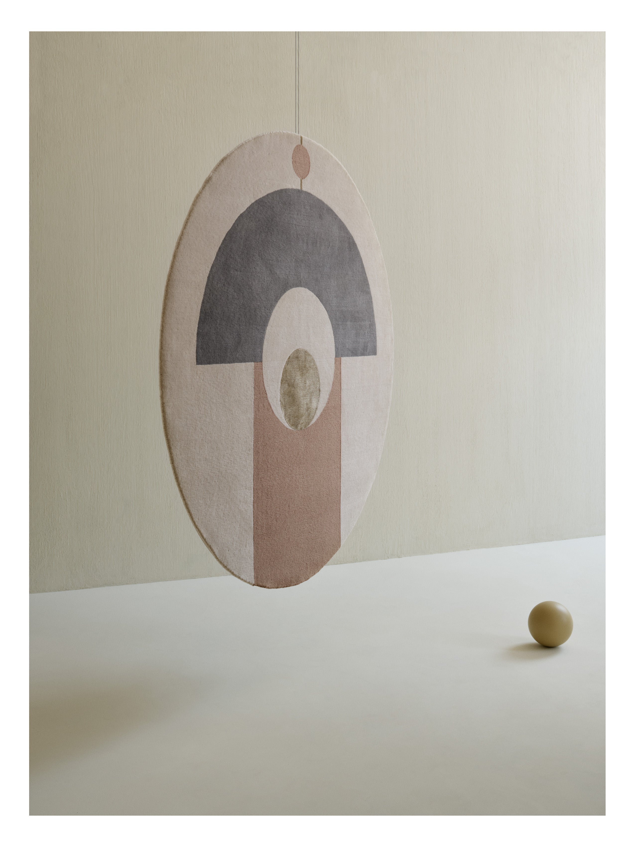 ETERNAL ORB round carpet dark beige