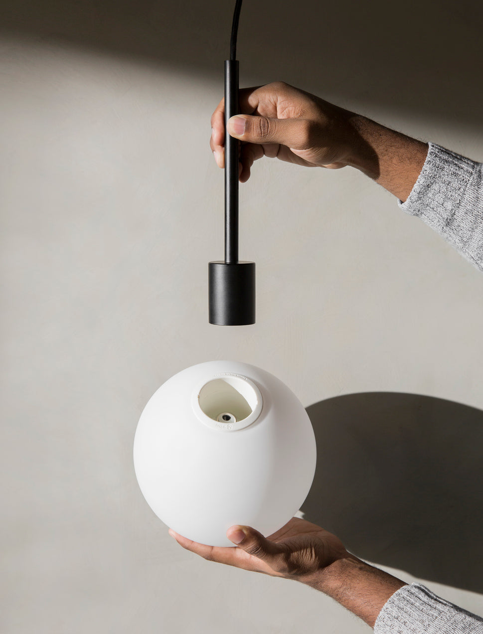 TR BULB pendant lamp black
