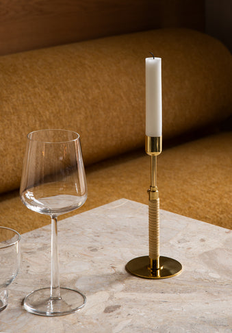 DUCA green candlestick