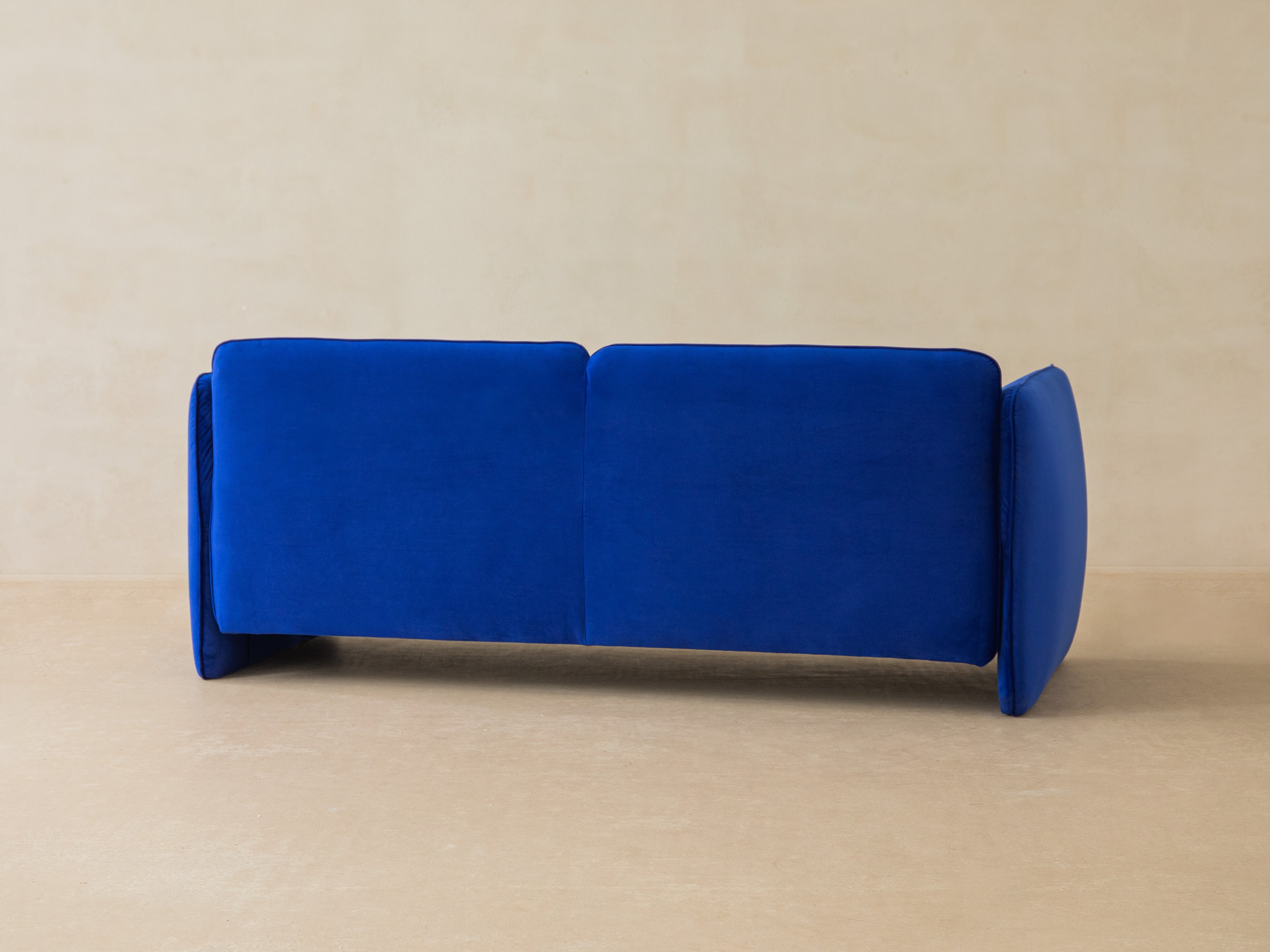 Sofa aksamitna 2-osobowa GEORGIA migdałowy beż