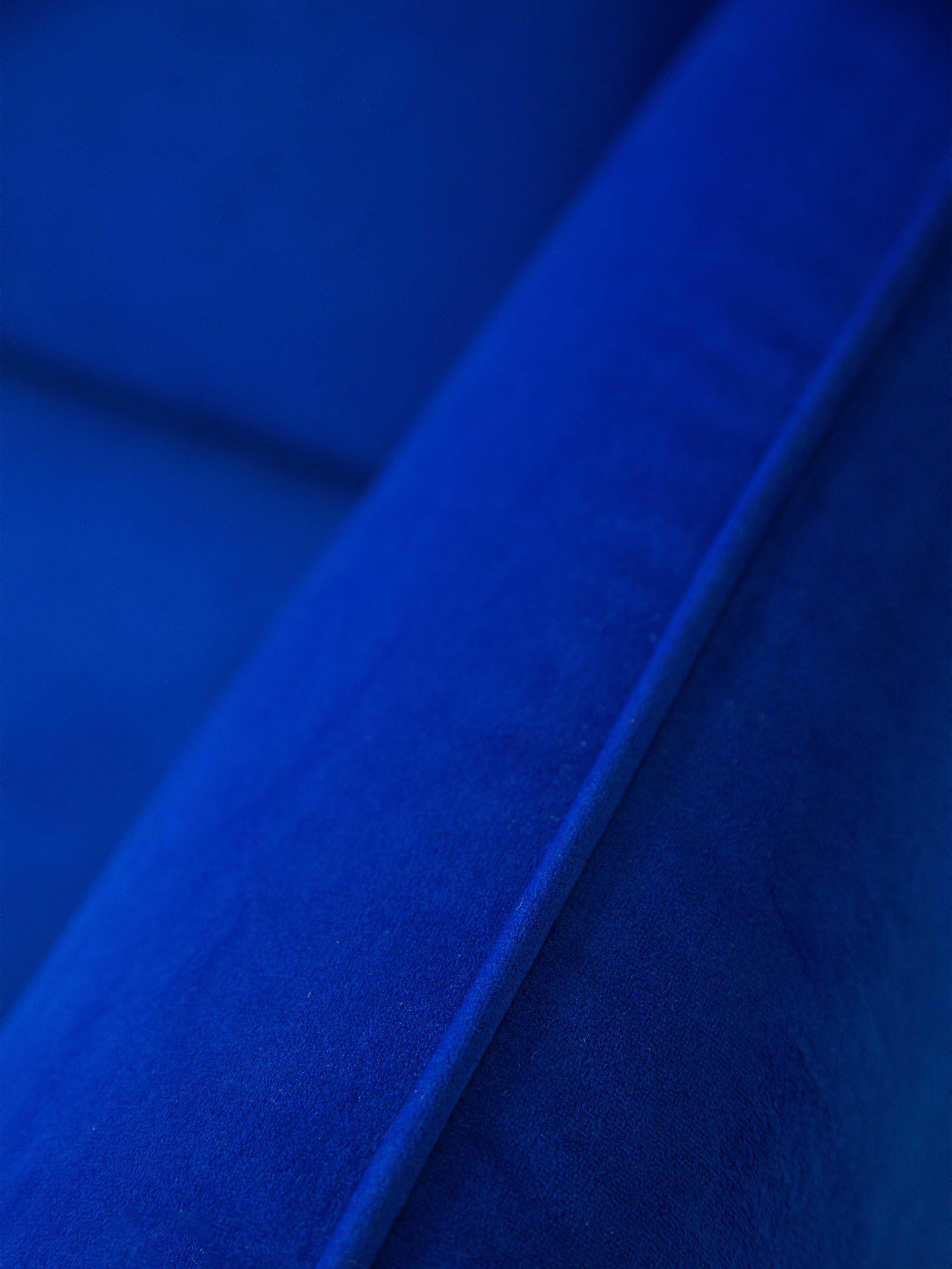 Sofa aksamitna 2-osobowa GEORGIA migdałowy beż