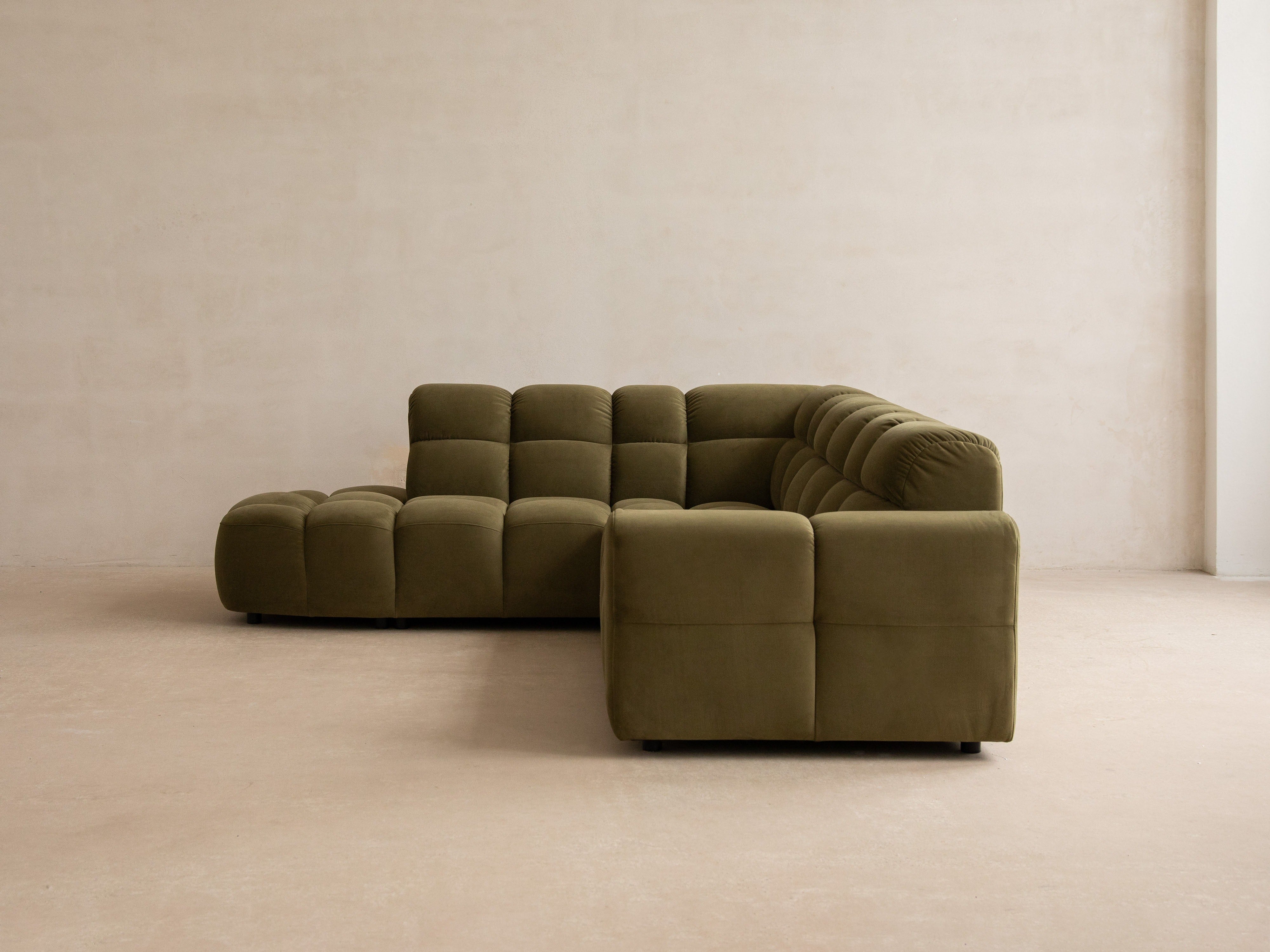 Right-facing panoramic corner sofa LISA sand chenille