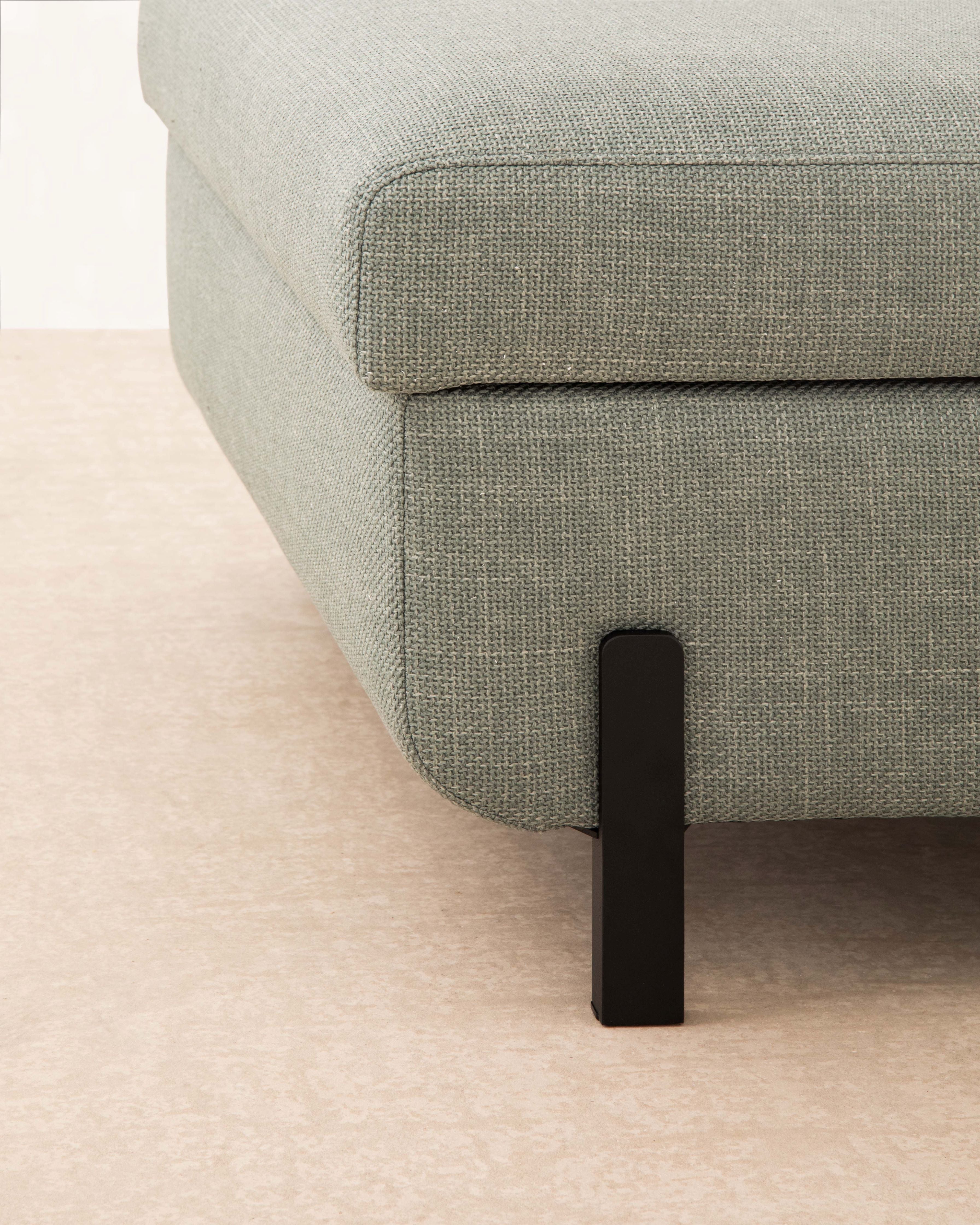 Puk with Box, "Gloria", 1 Seat, Light Gray, 87x72x46
Made in Europe