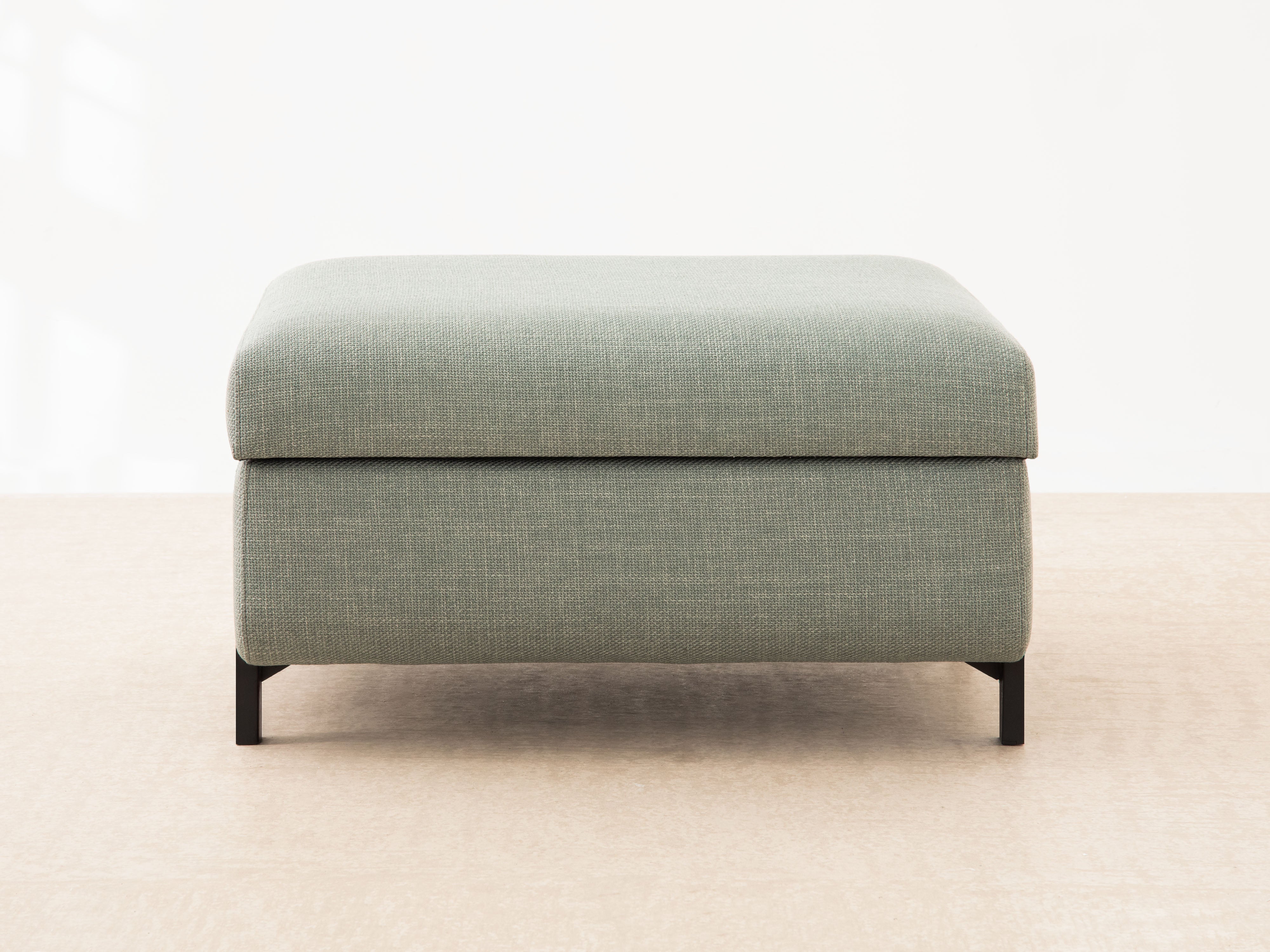 Puk with Box, "Gloria", 1 Seat, Light Gray, 87x72x46
Made in Europe