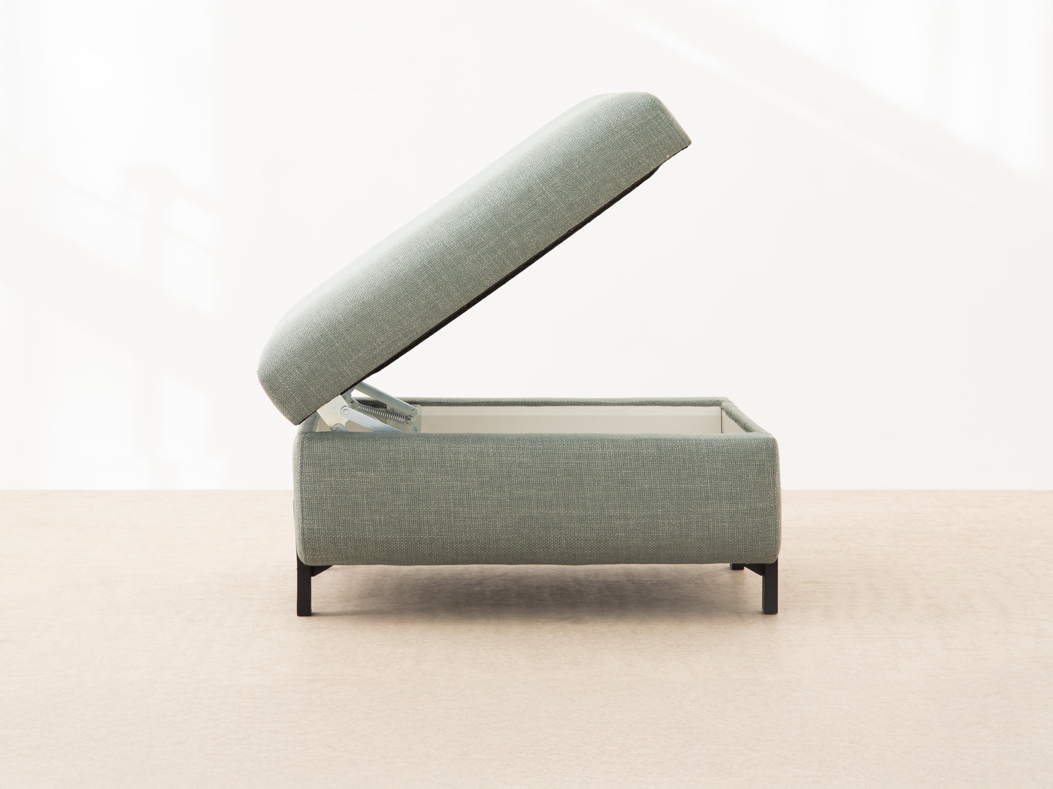 Puk with Box, "Gloria", 1 Seat, Light Gray, 87x72x46
Made in Europe