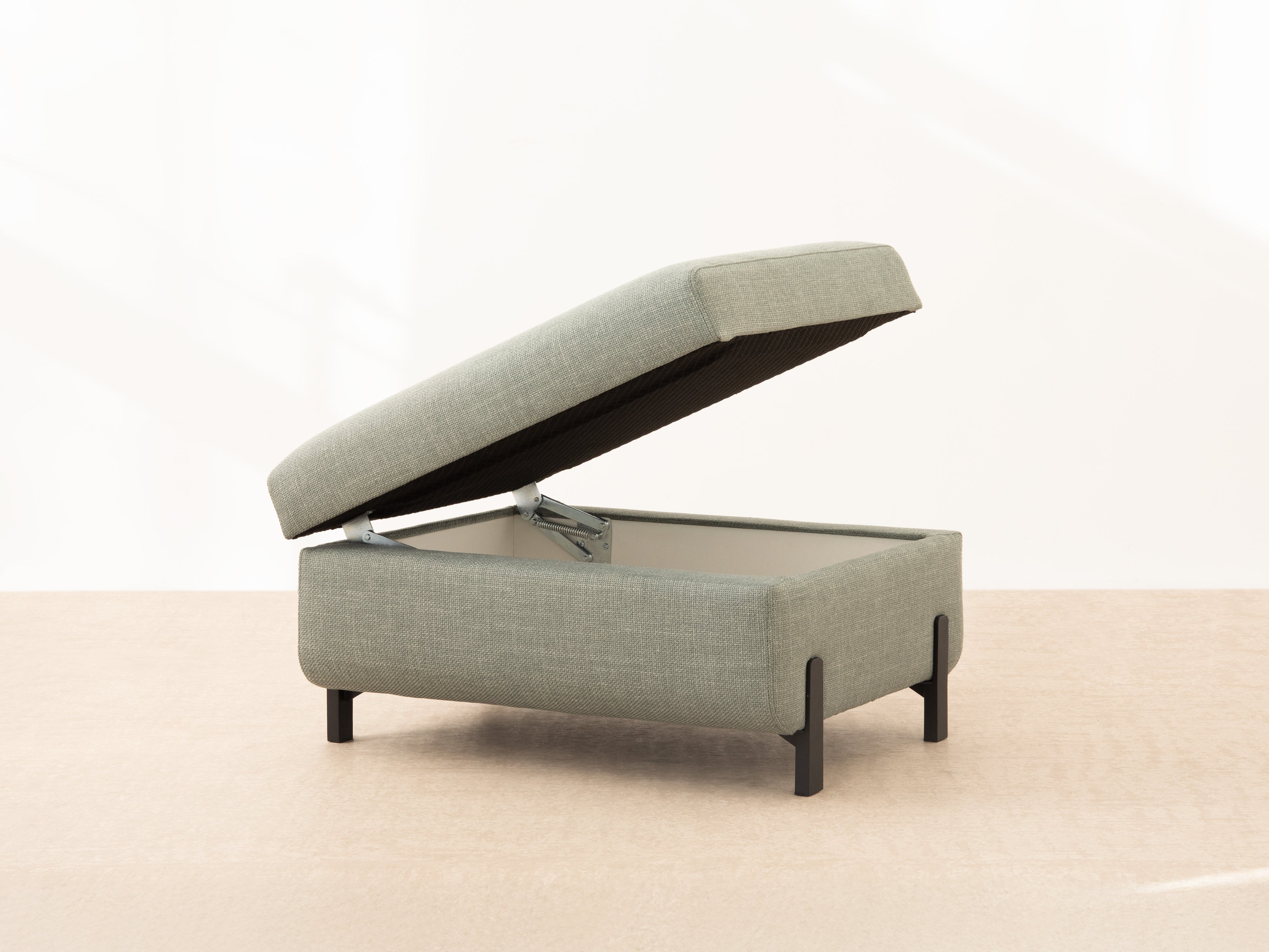 Puk with Box, "Gloria", 1 Seat, Light Gray, 87x72x46
Made in Europe