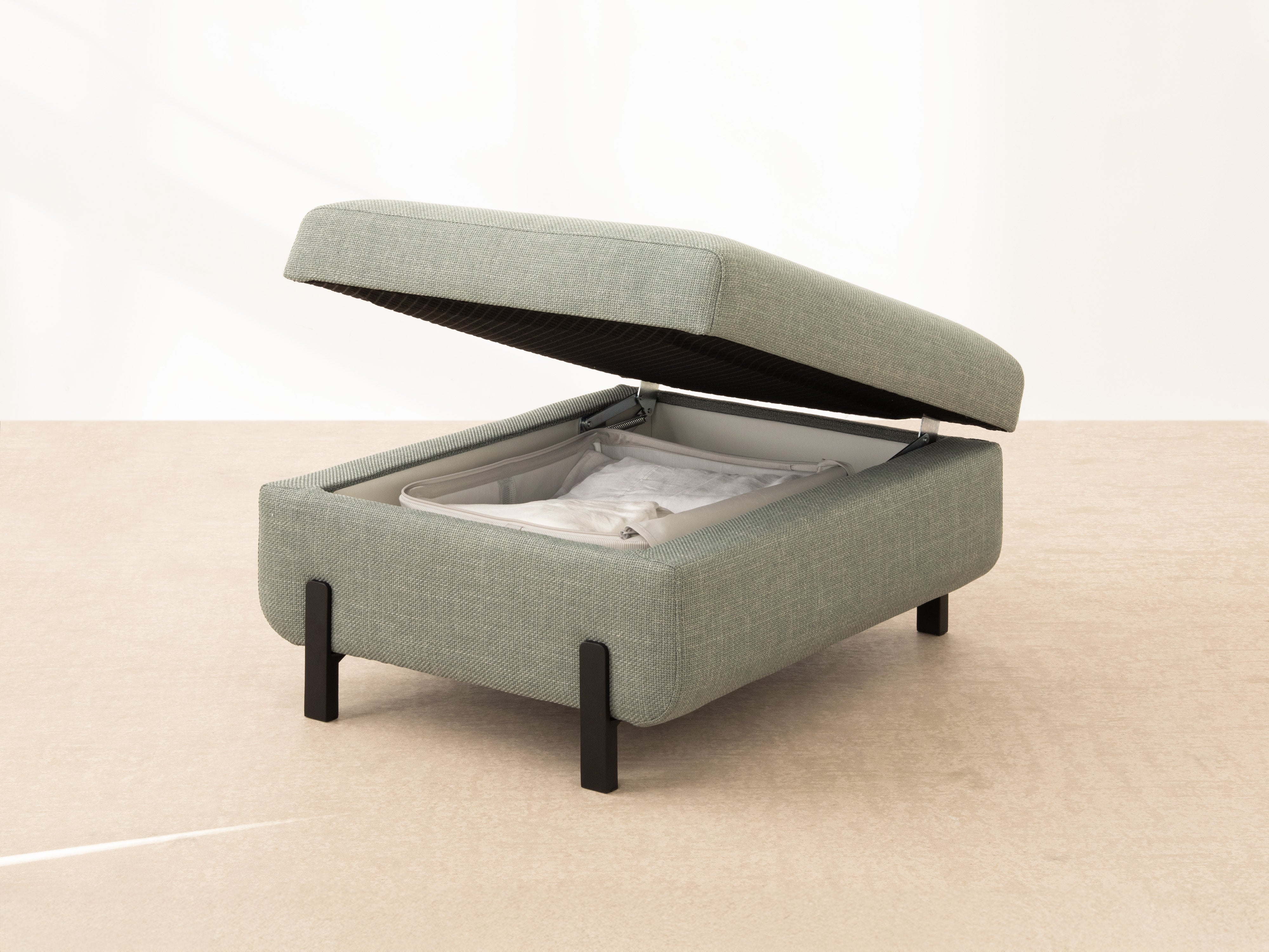 Puk with Box, "Gloria", 1 Seat, Light Gray, 87x72x46
Made in Europe