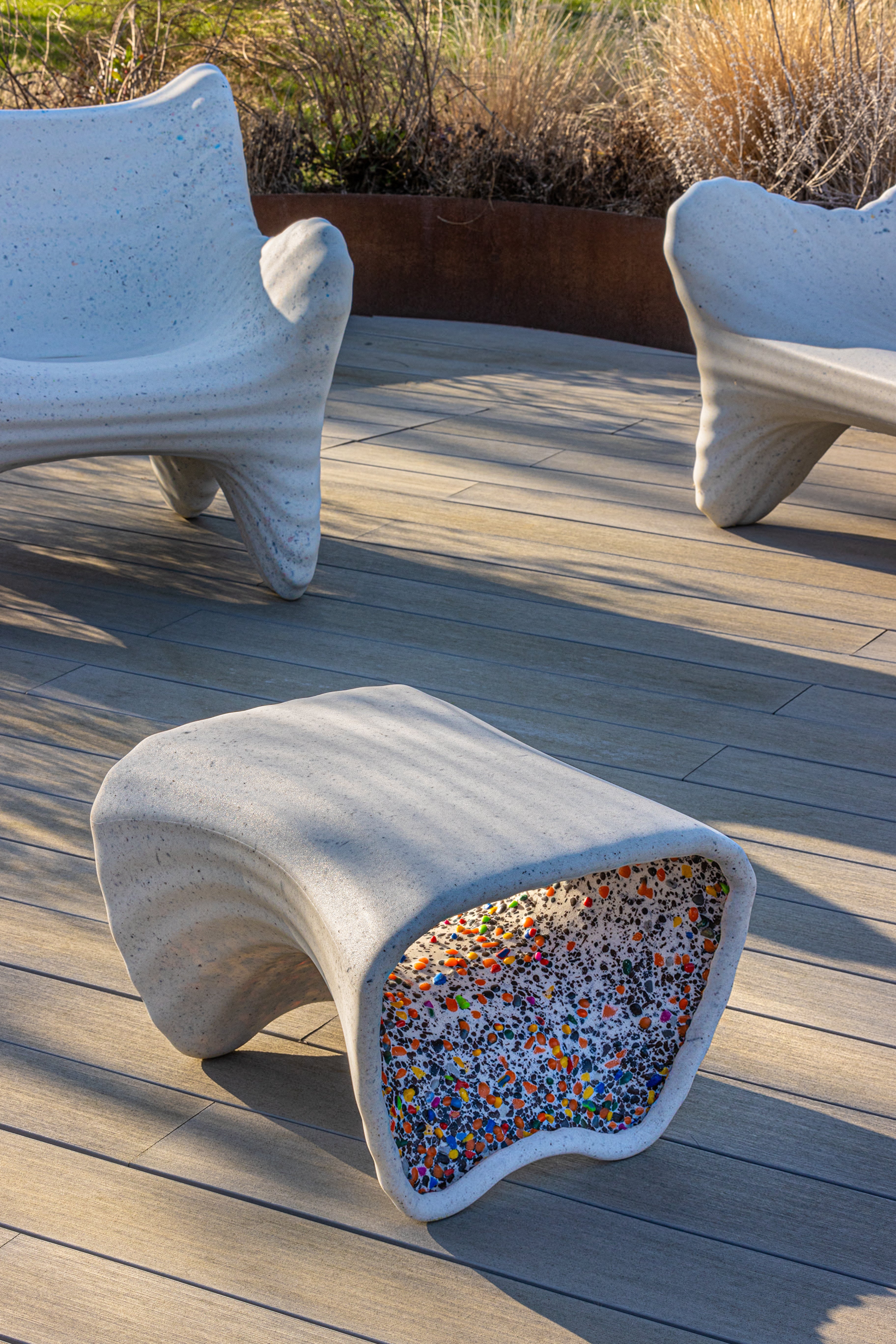 IN-SIDE mint garden stool