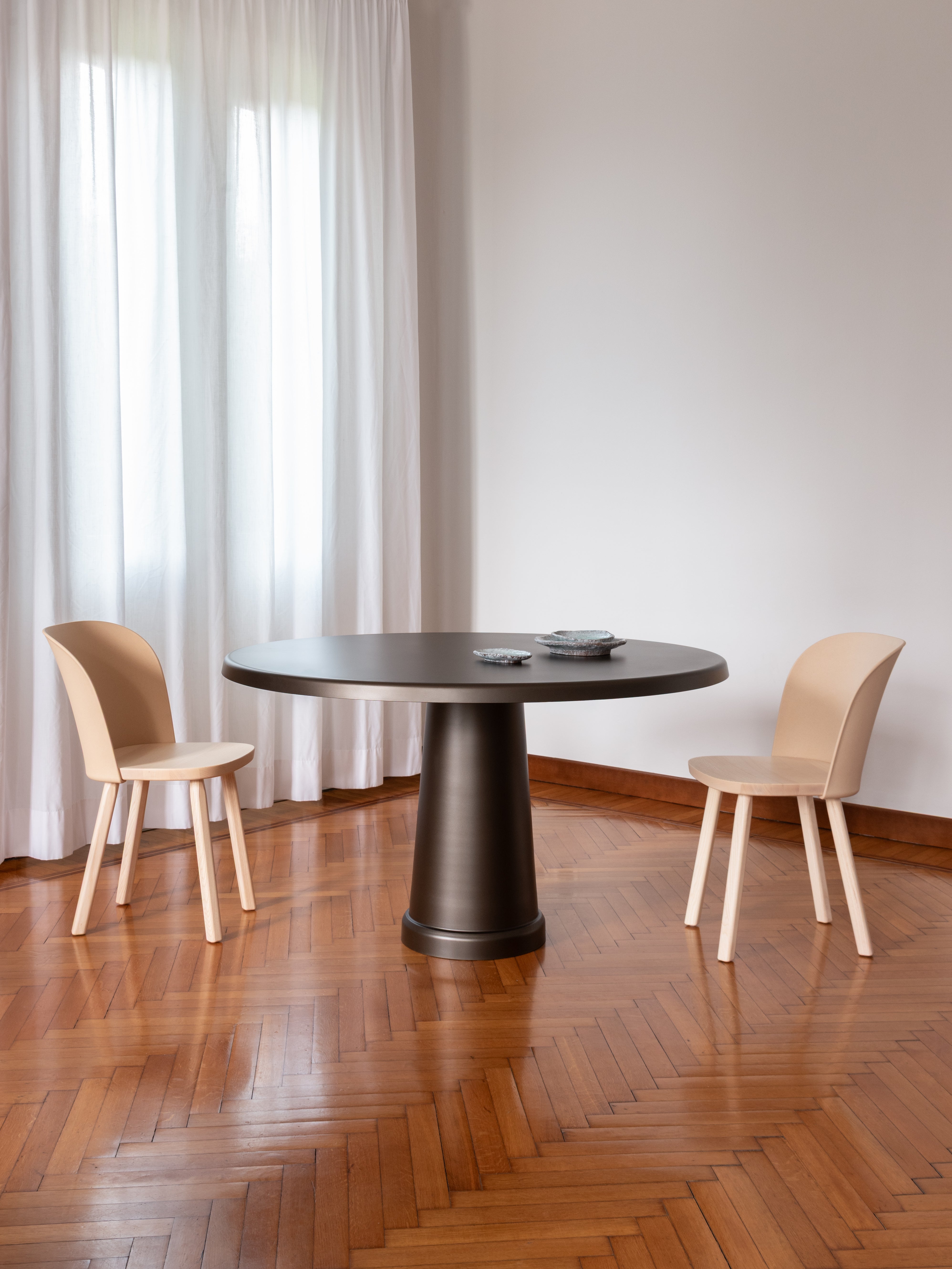 ALL-ROUND runder Tisch grau
