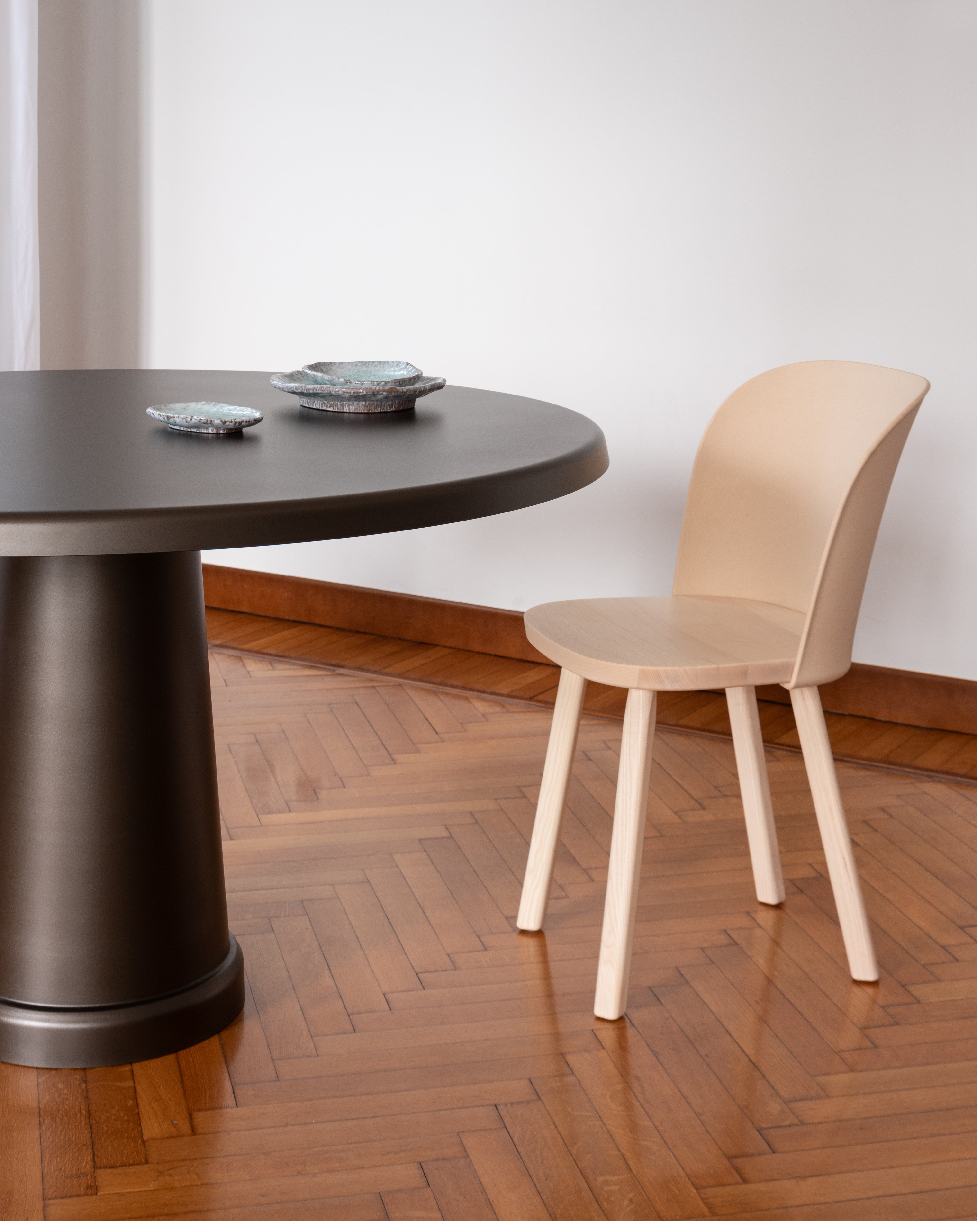 ALL-ROUND runder Tisch grau