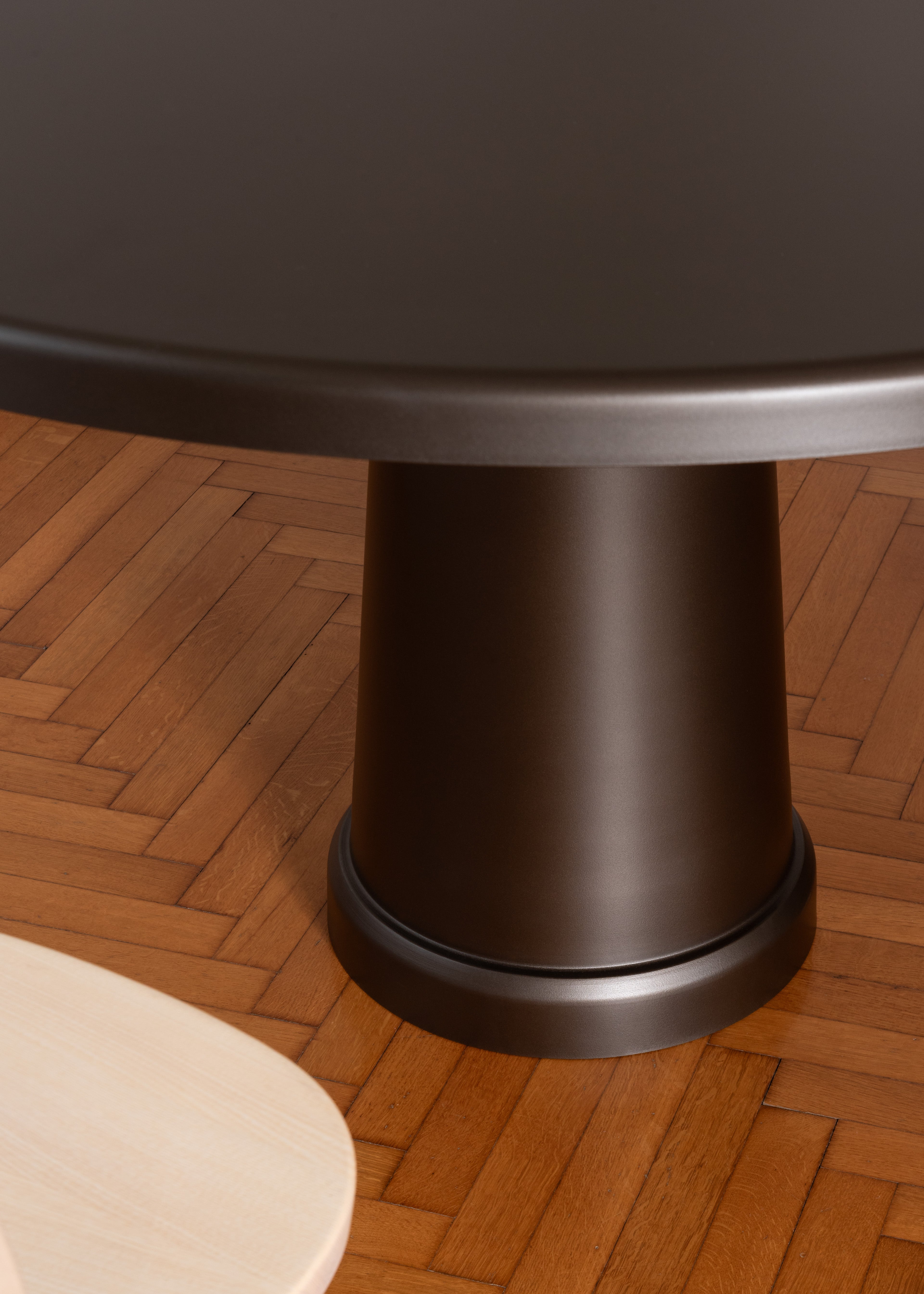 ALL-ROUND runder Tisch grau