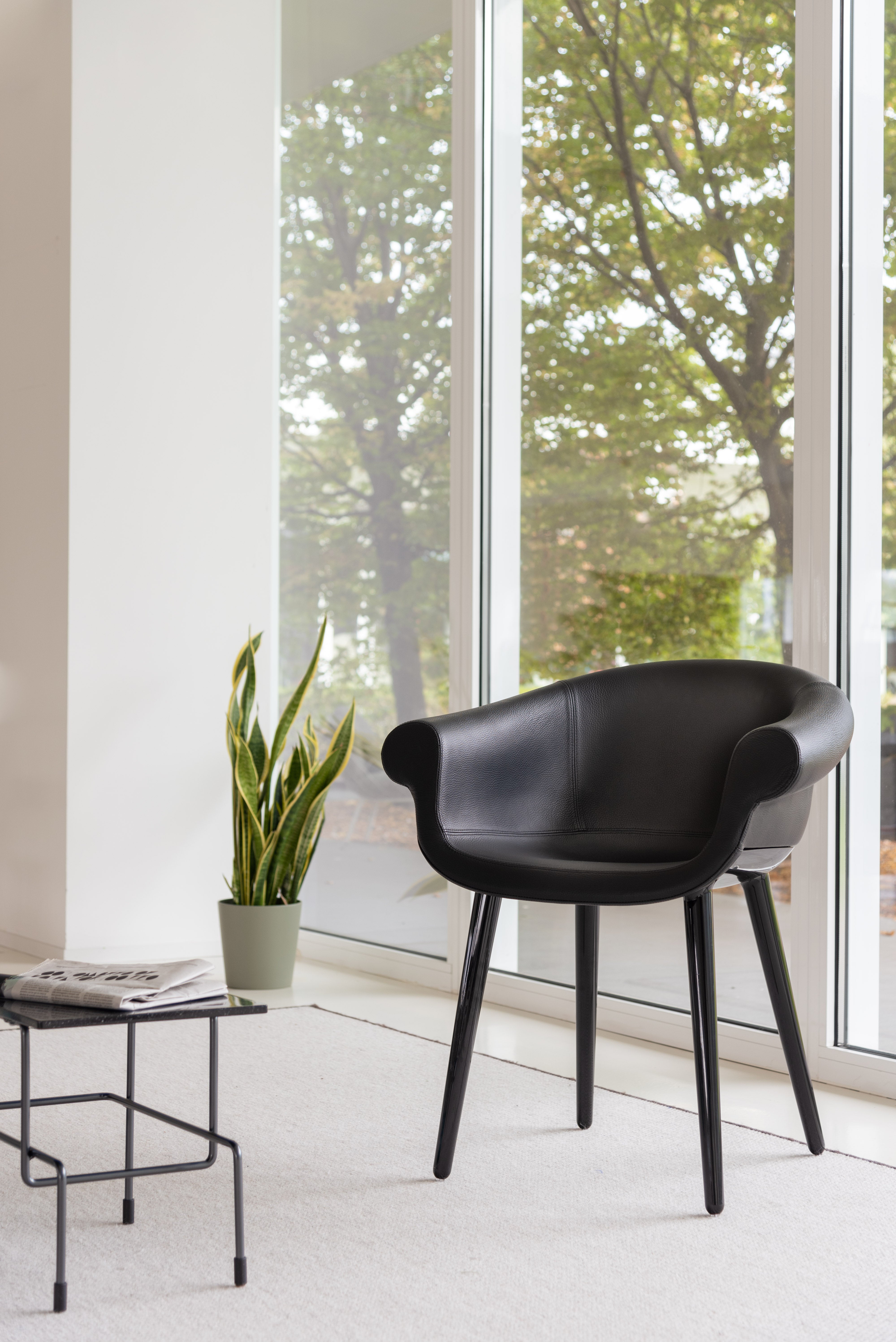 CYBORG LORD chair in gray with a white base