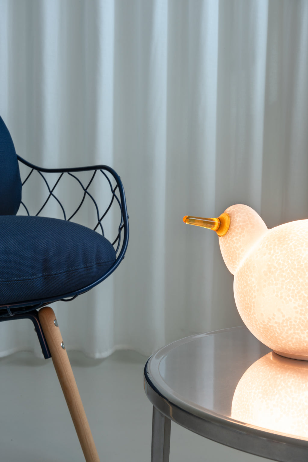 PIÑA armchair in green with an ash base