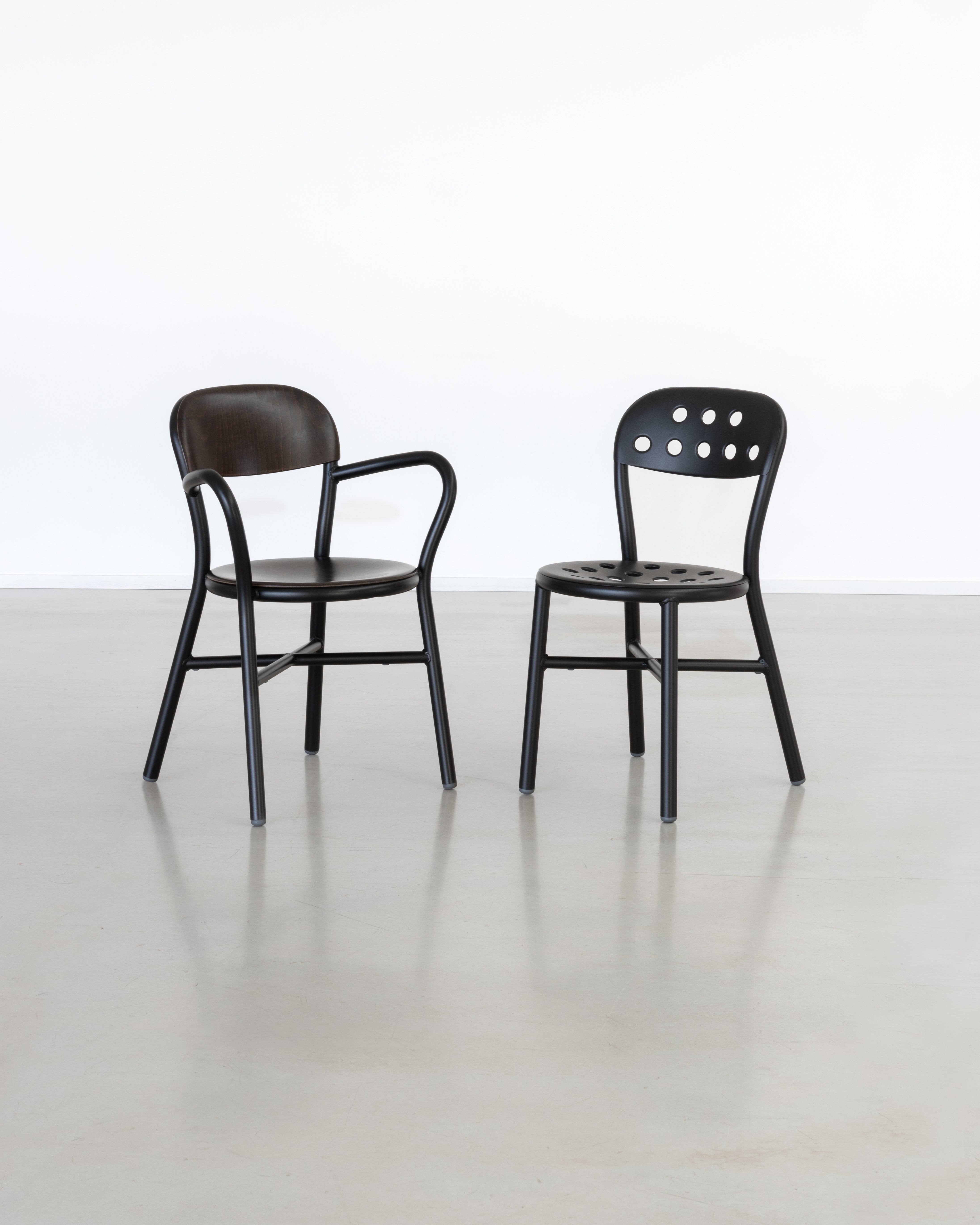 Outdoor chair PIPE black