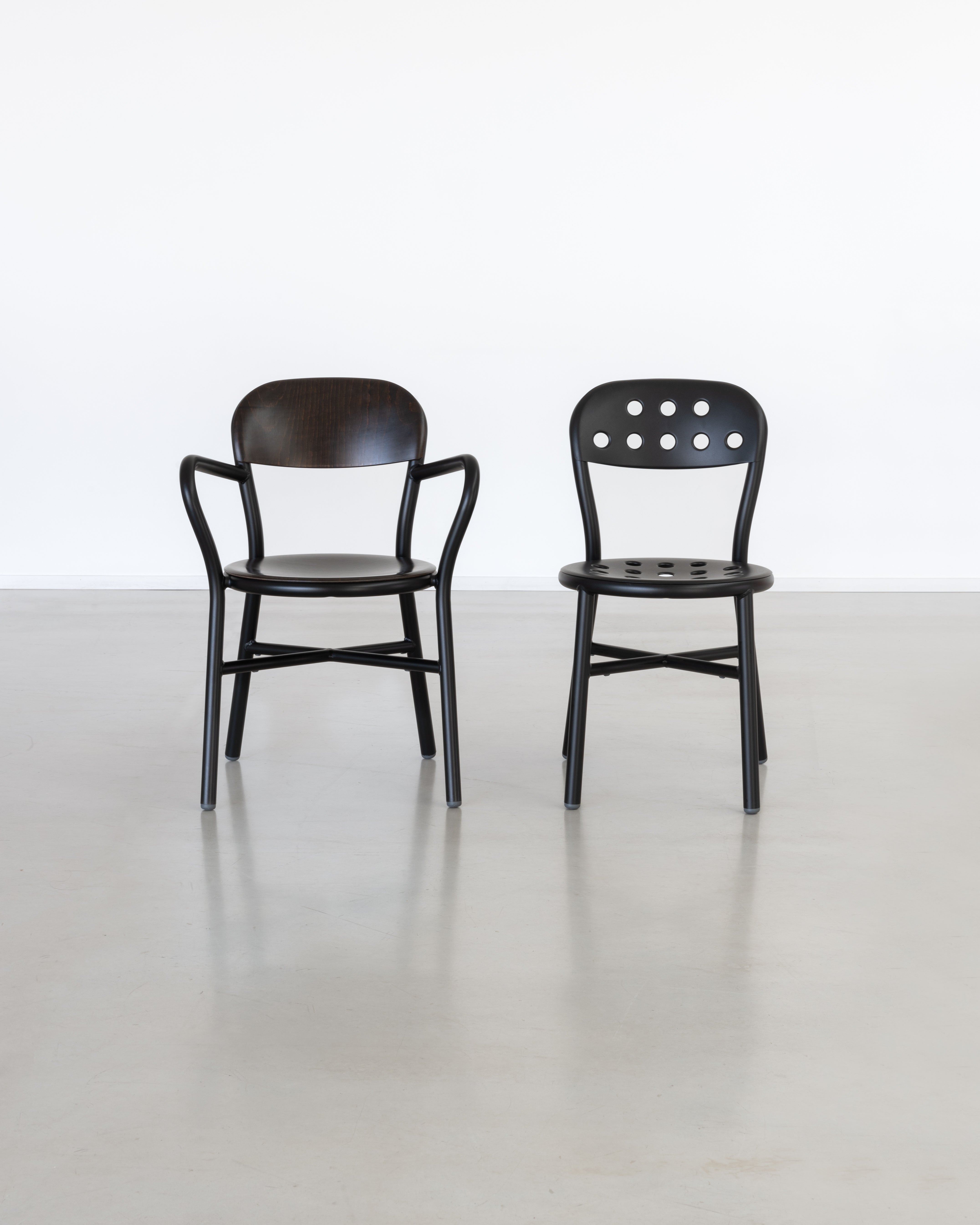 Outdoor chair PIPE black